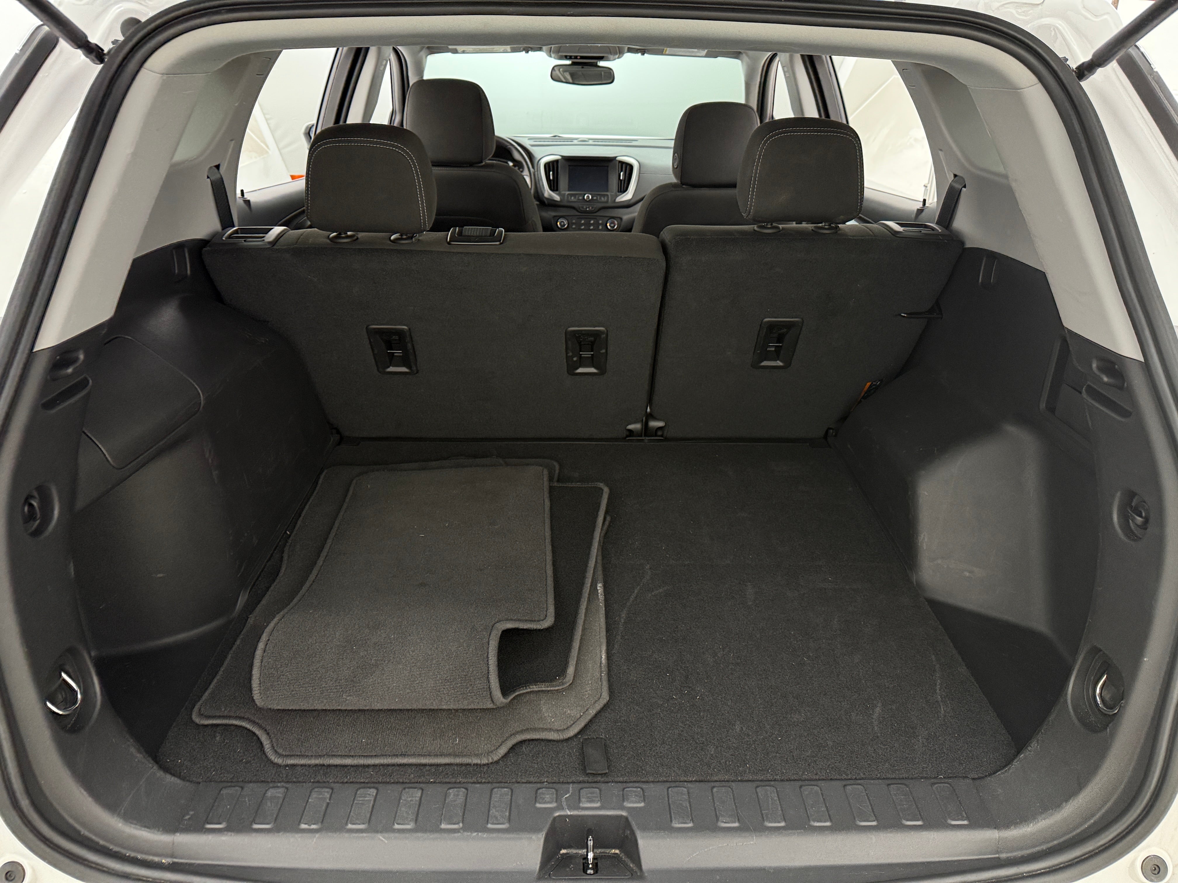 2024 GMC Terrain SLE 7