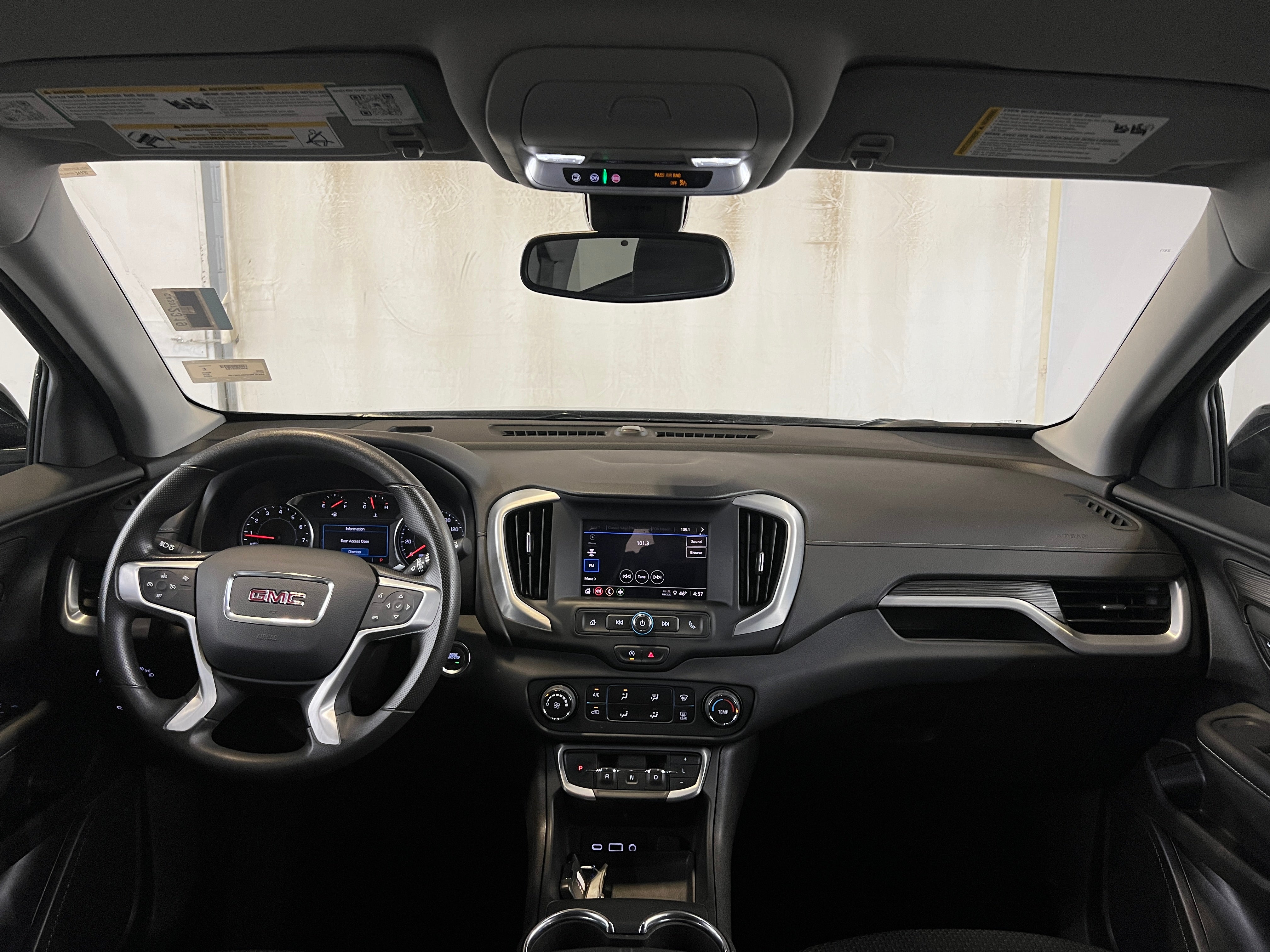 2024 GMC Terrain SLE 3