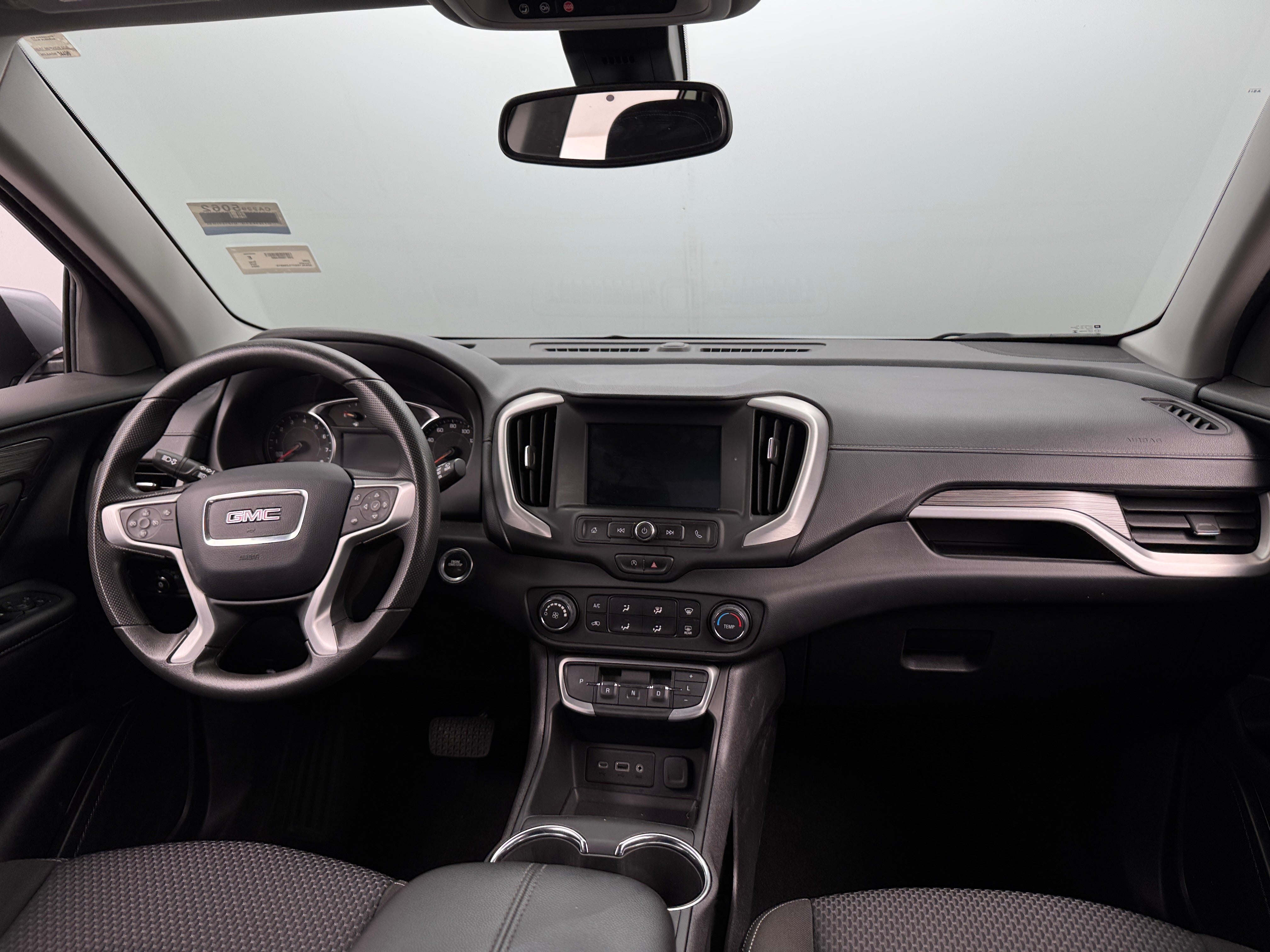 2024 GMC Terrain SLE 3