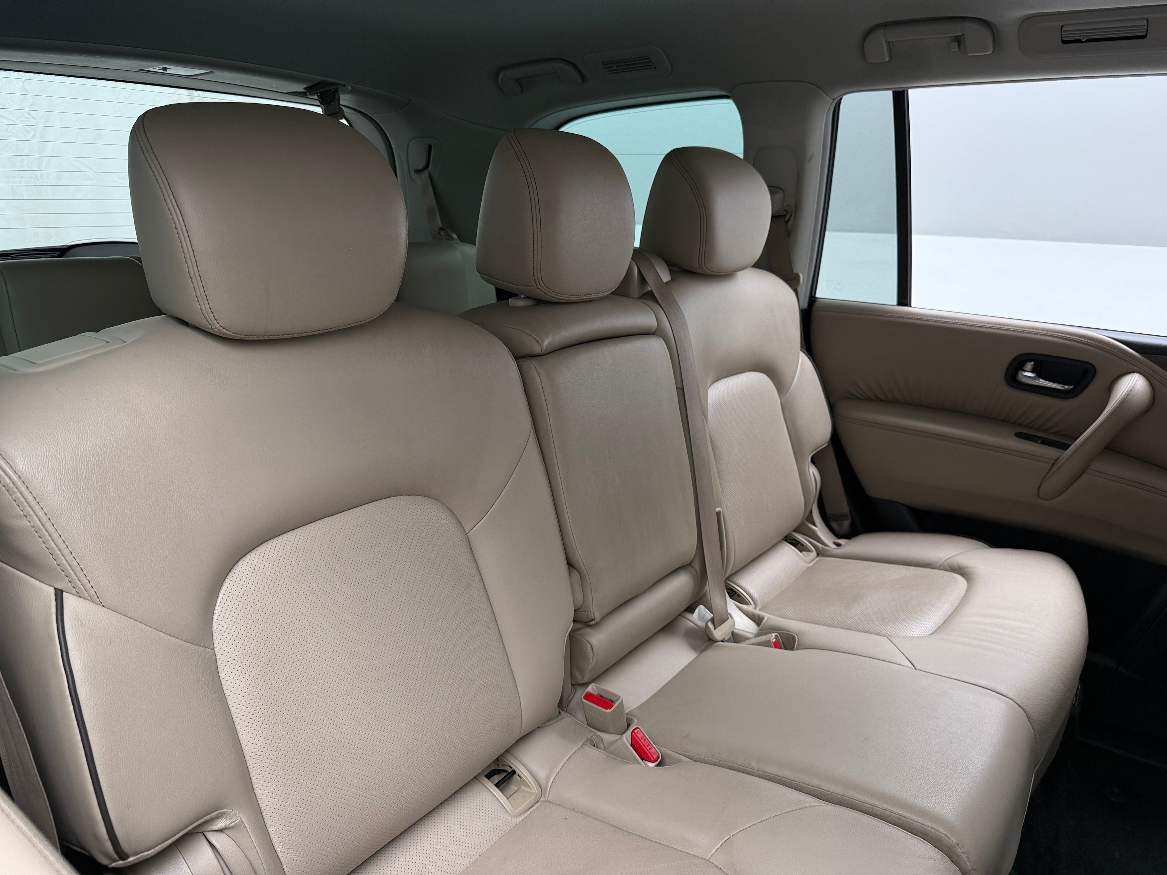 2023 Nissan Armada SL 5