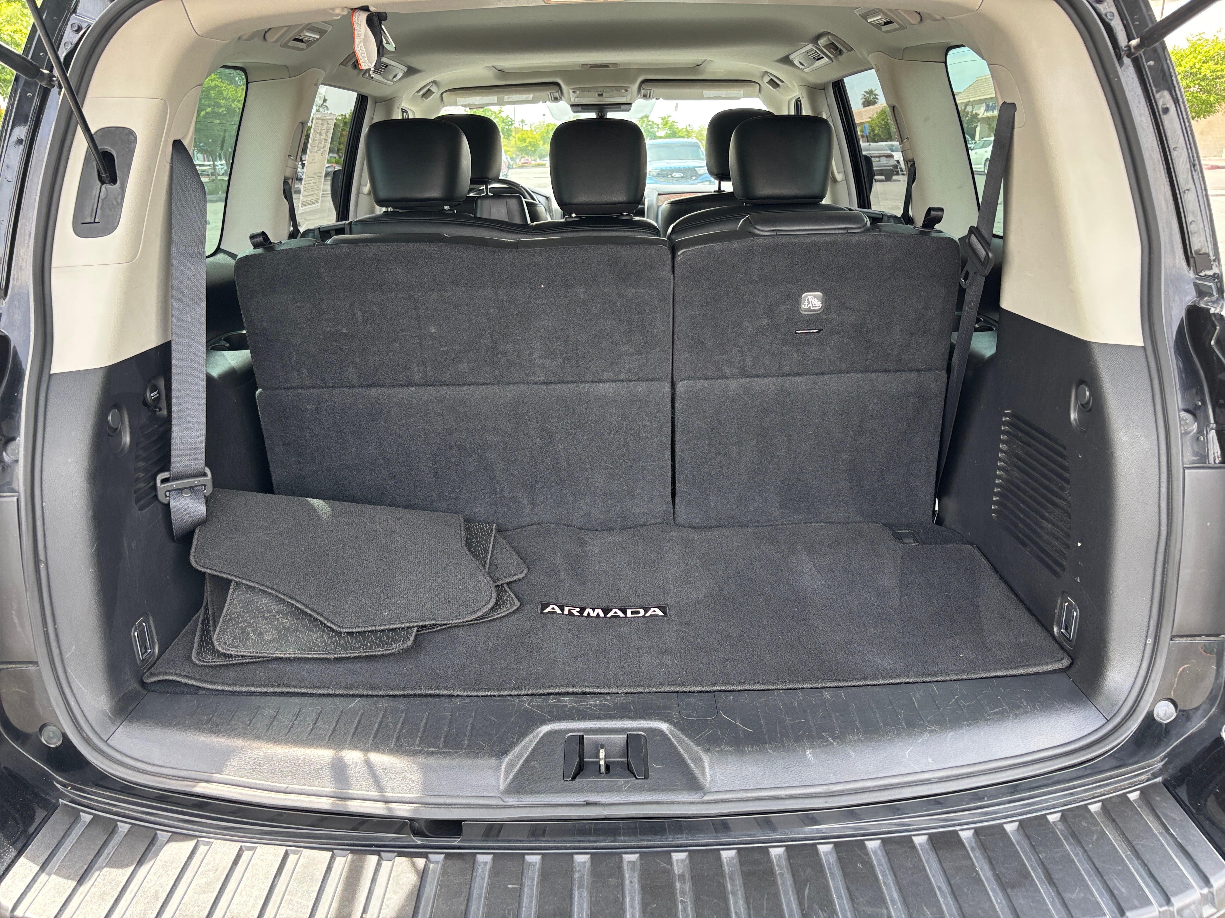 2023 Nissan Armada SL 7