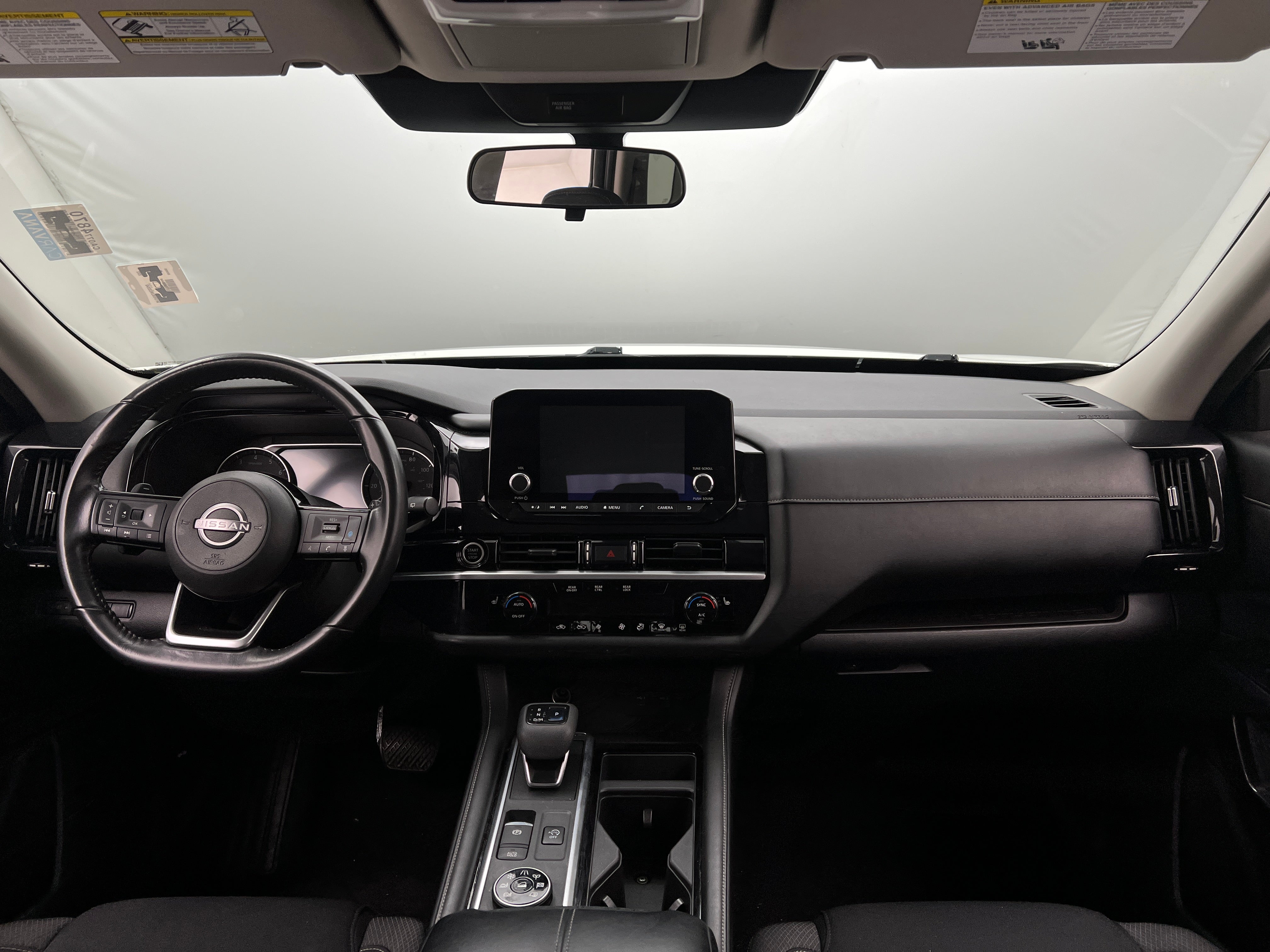 2022 Nissan Pathfinder SV 3