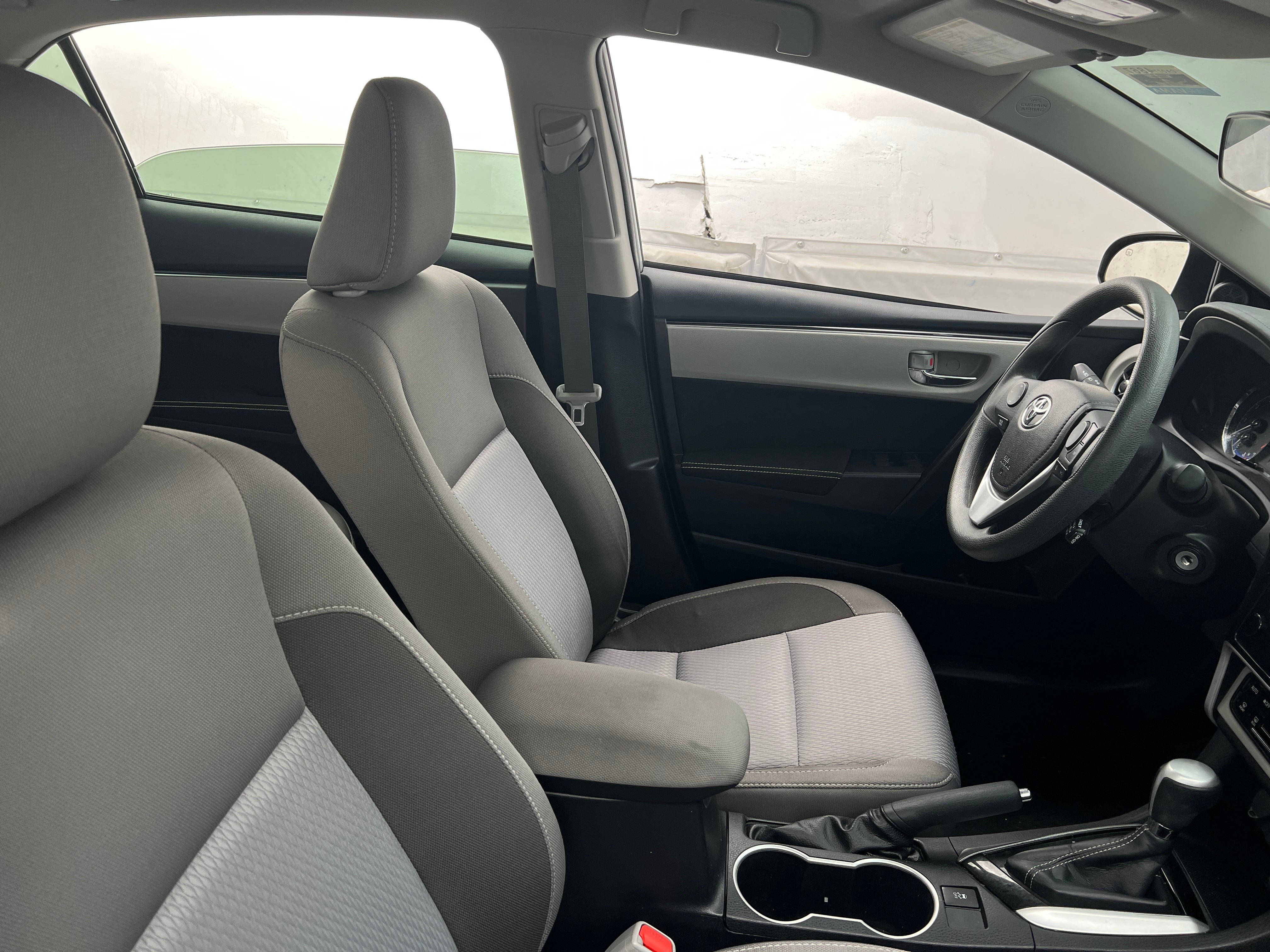 2019 Toyota Corolla LE 2