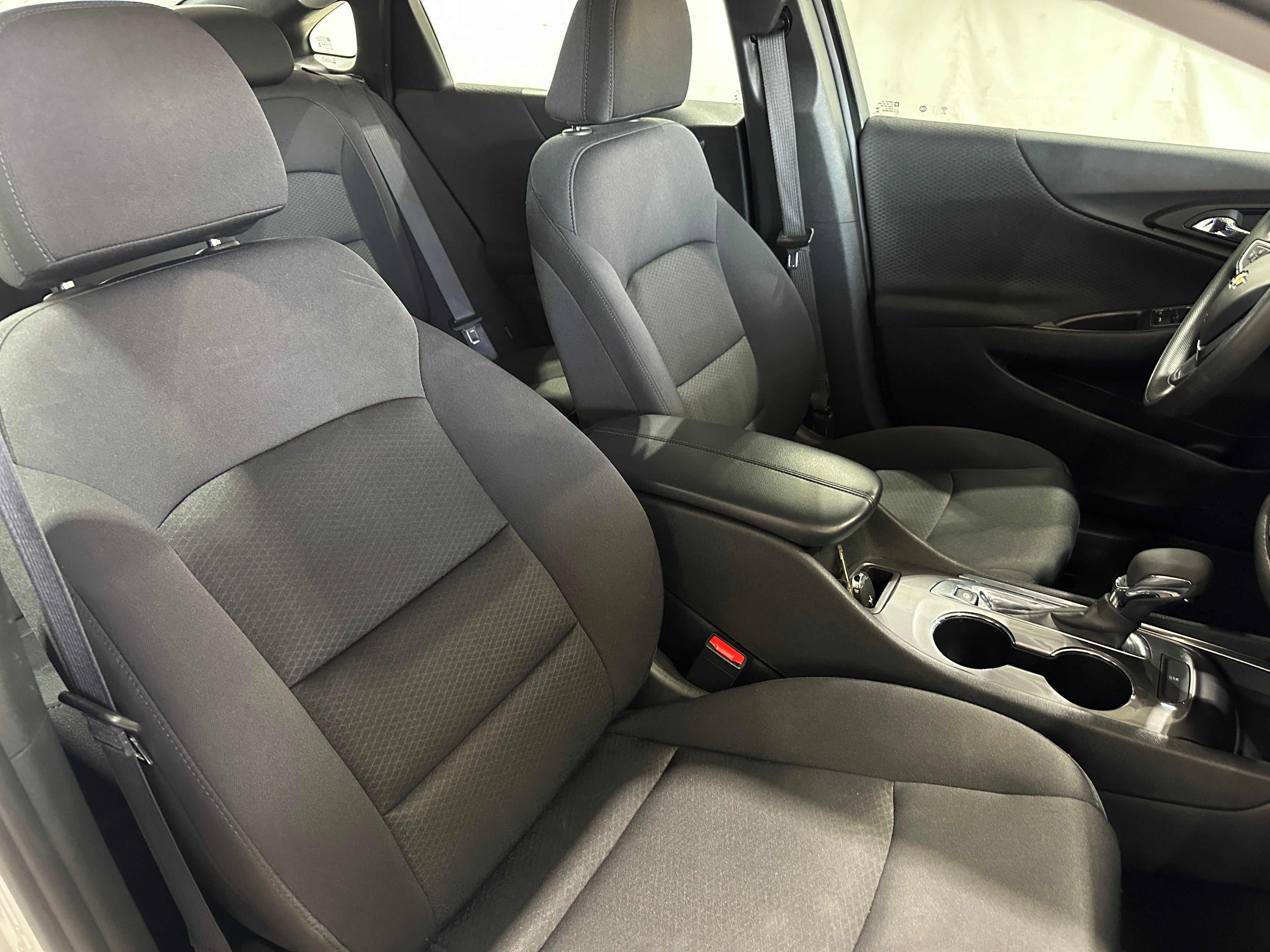 2023 Chevrolet Malibu LT 2