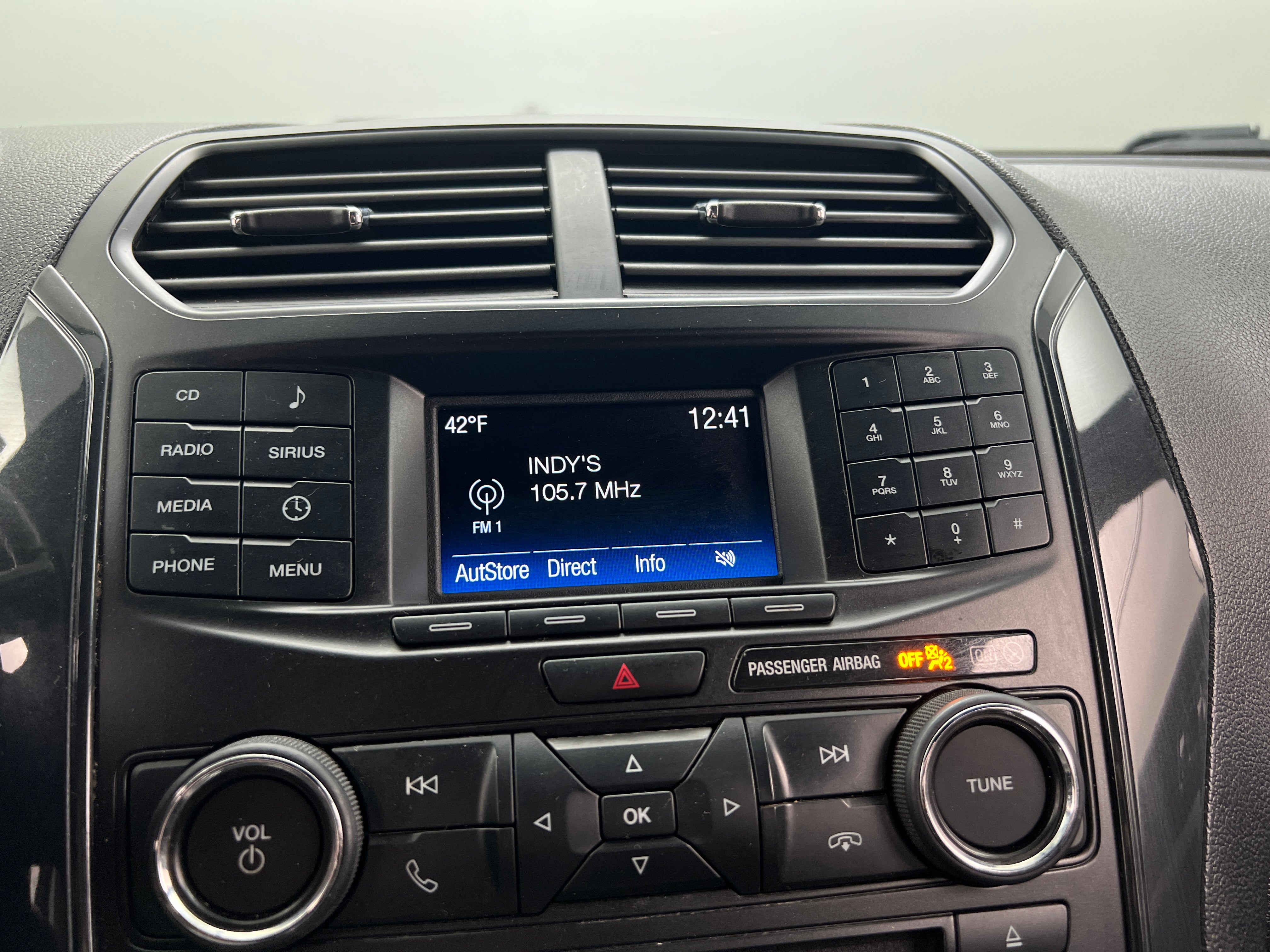 2017 Ford Explorer XLT 4