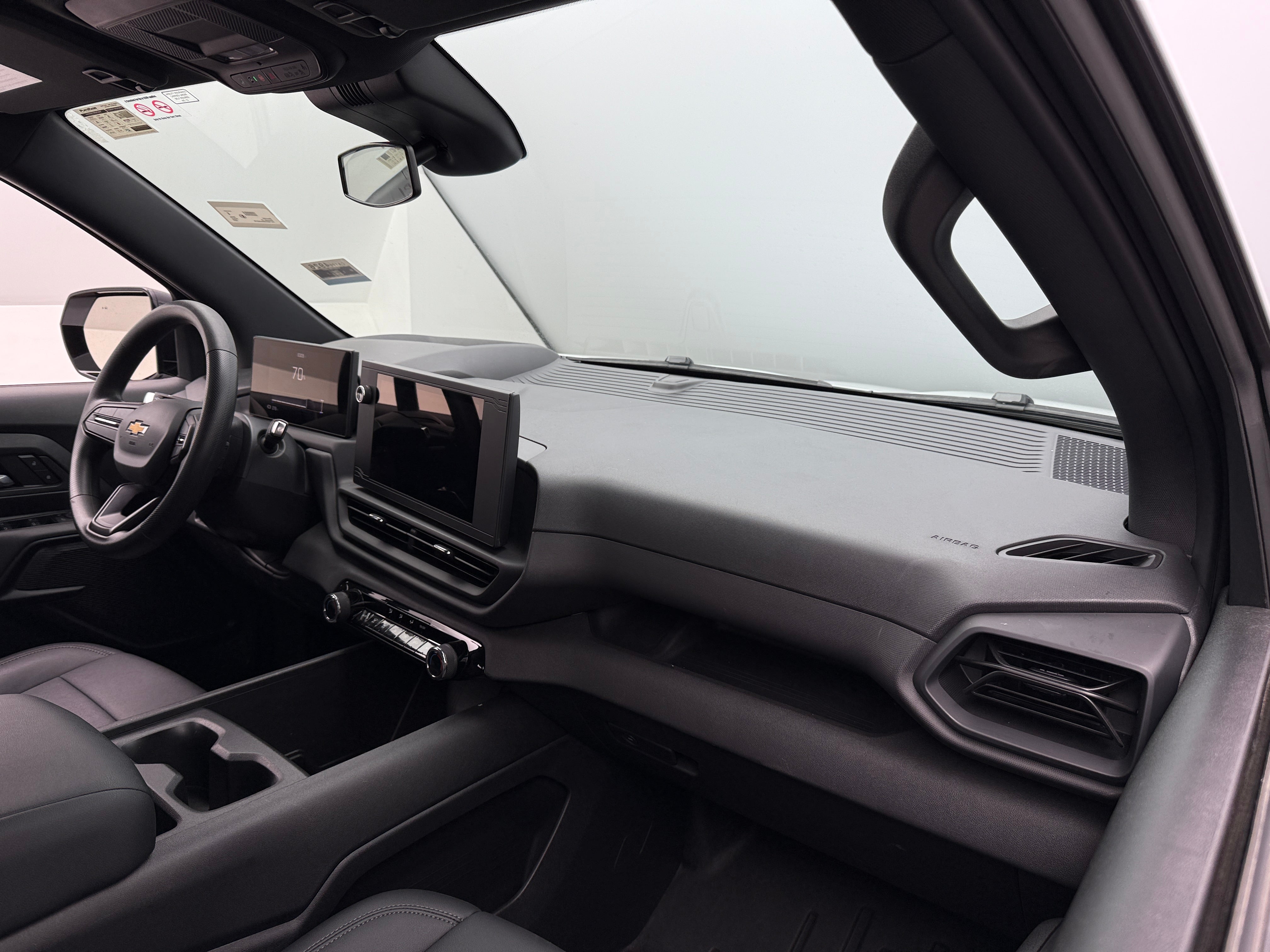 2024 Chevrolet Silverado EV Work Truck 3
