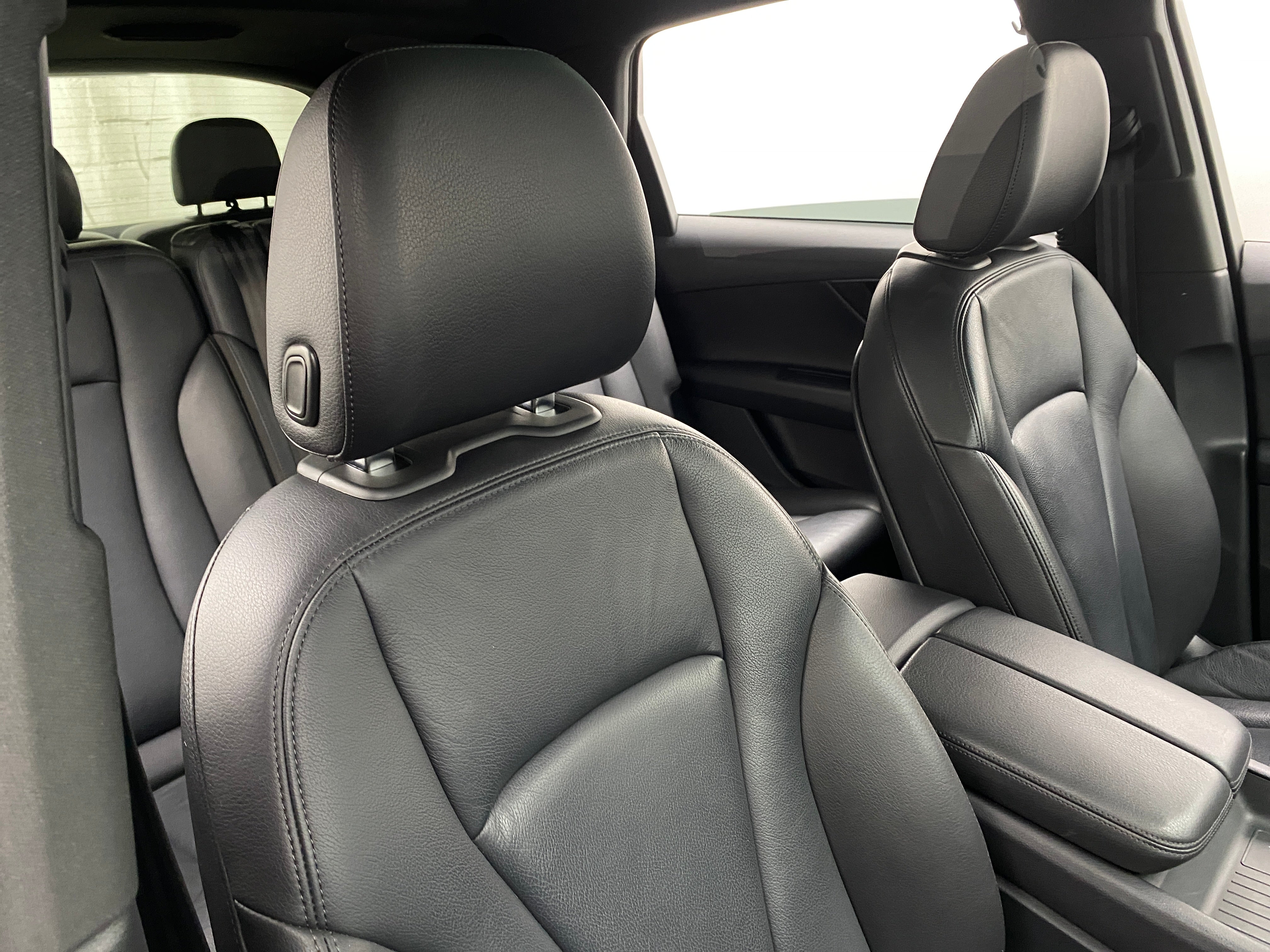 2019 Audi Q7 Premium Plus 2