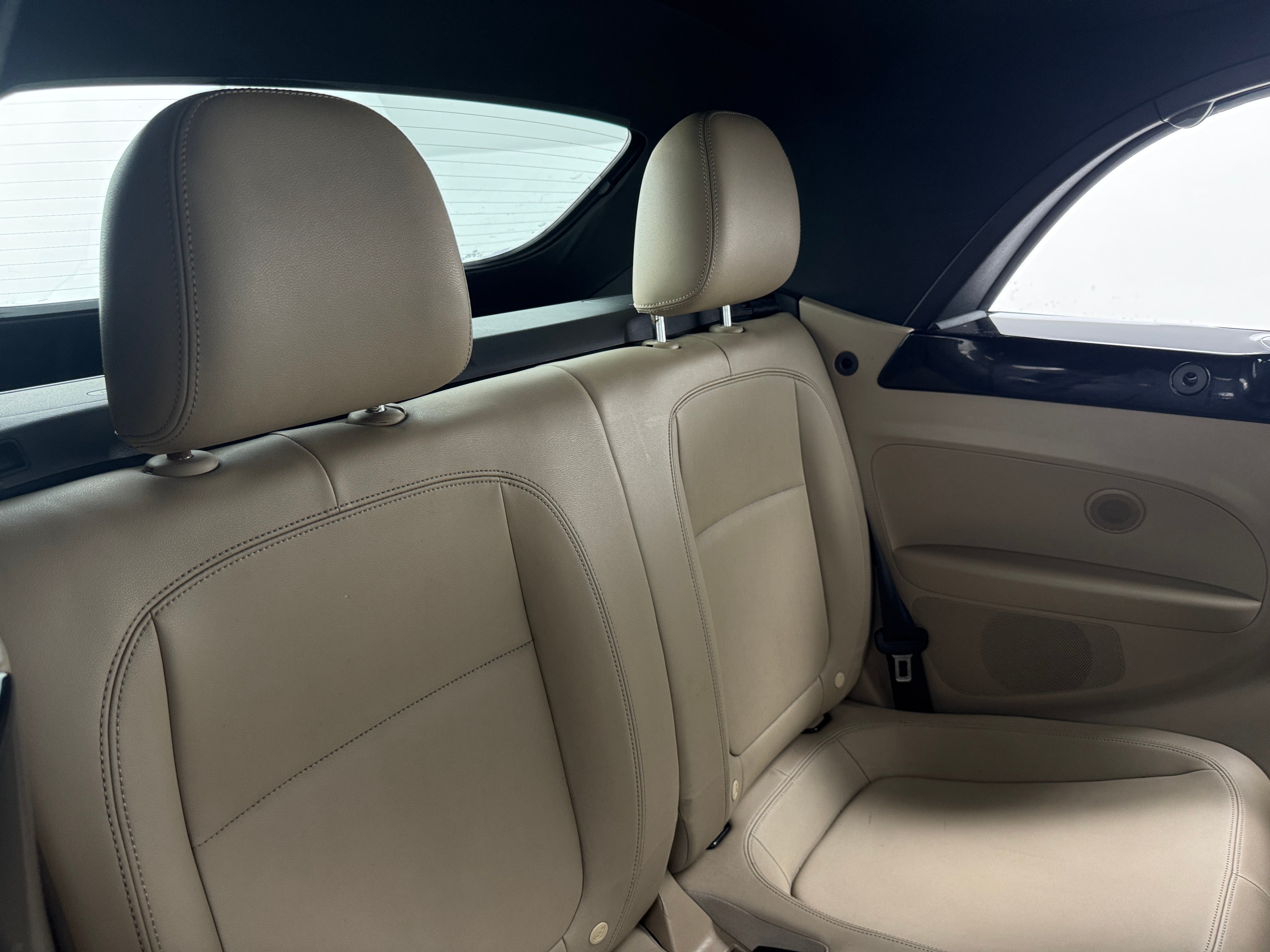 2014 Volkswagen Beetle  5
