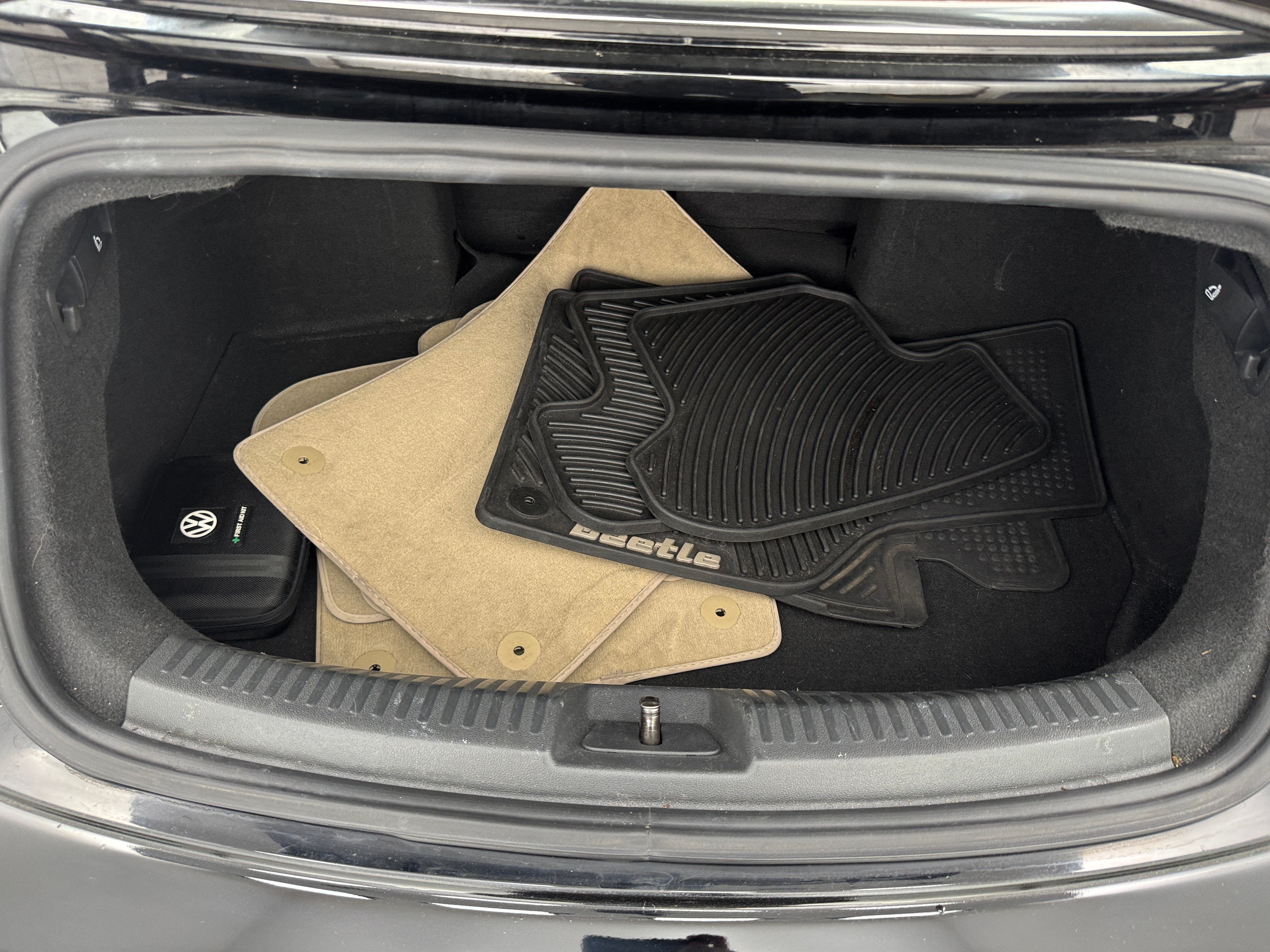 2014 Volkswagen Beetle  6