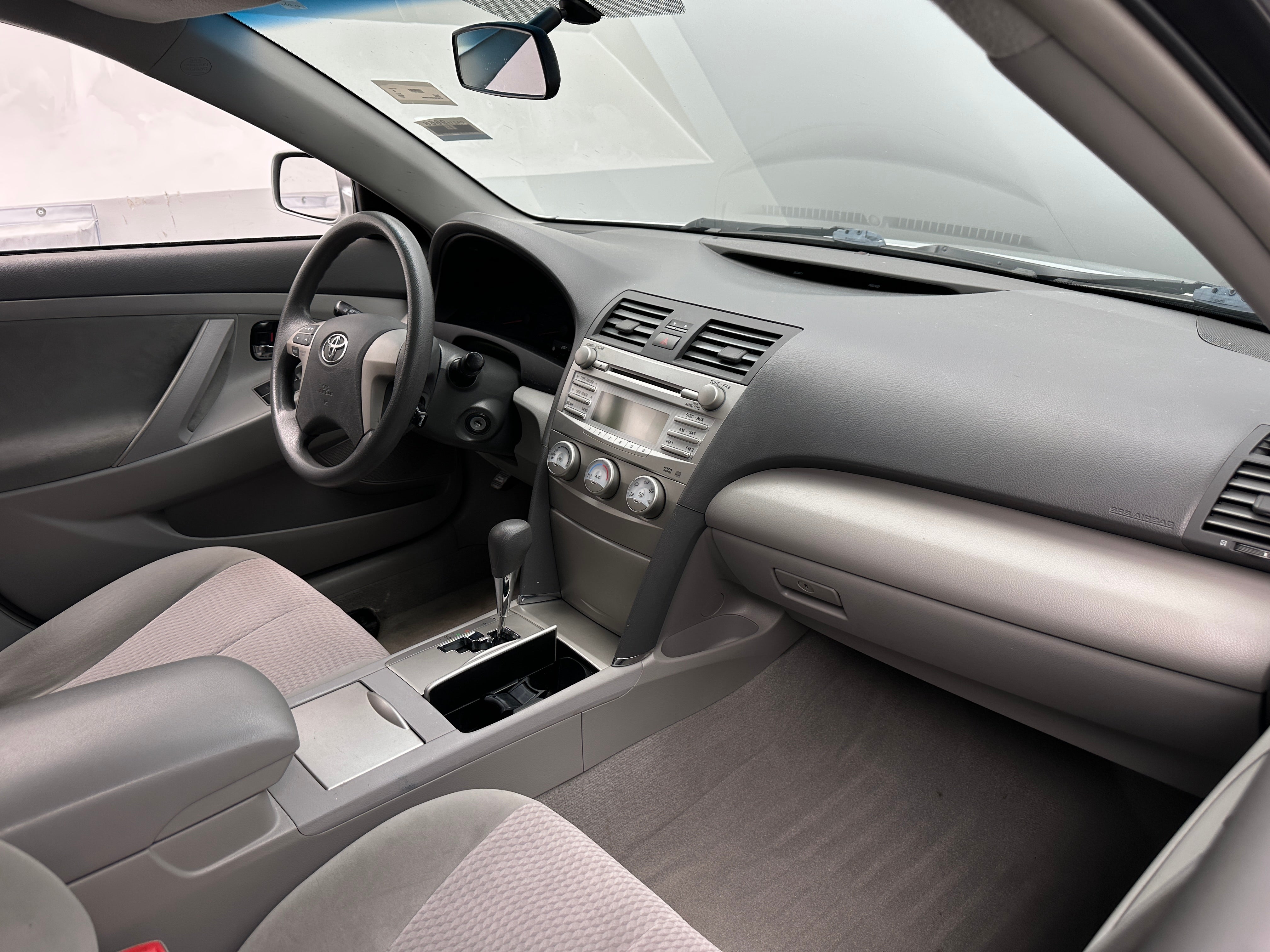 2011 Toyota Camry LE 3