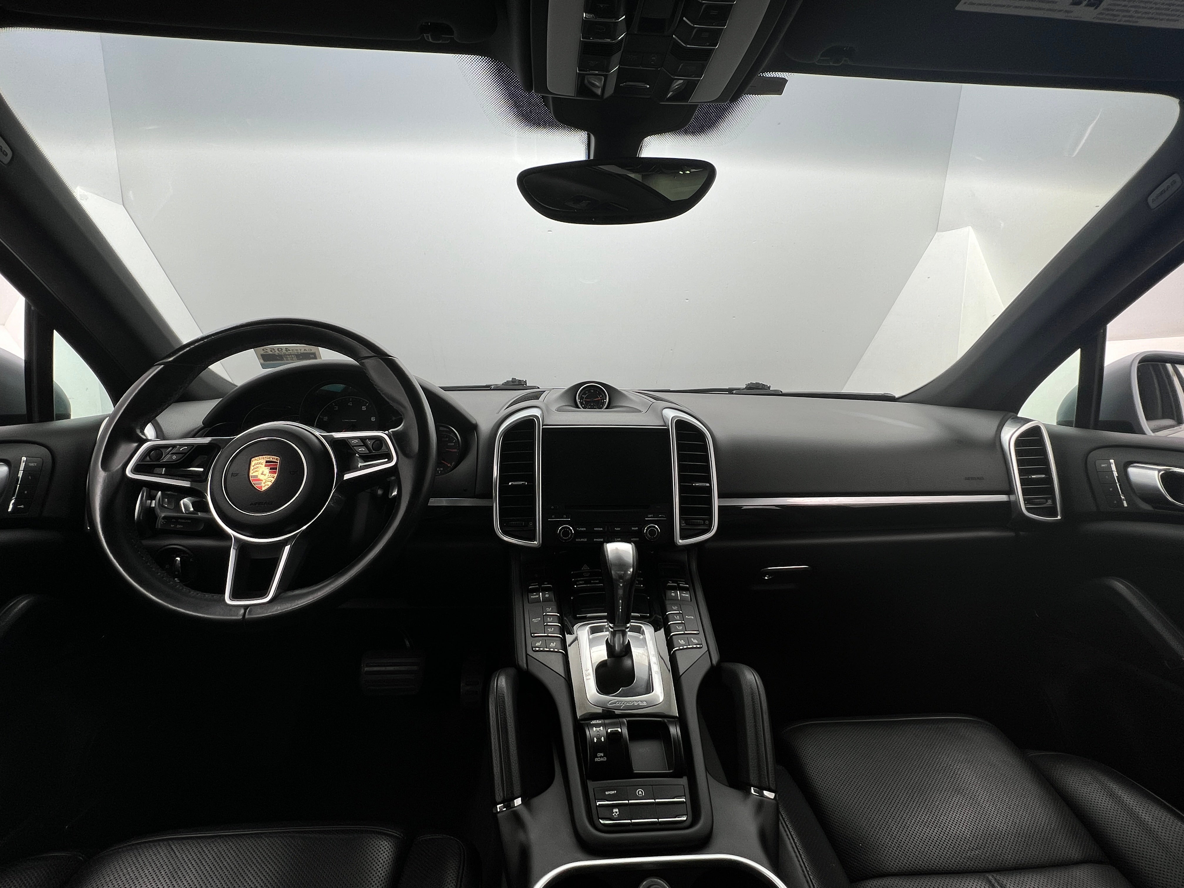 2018 Porsche Cayenne Platinum Edition 2