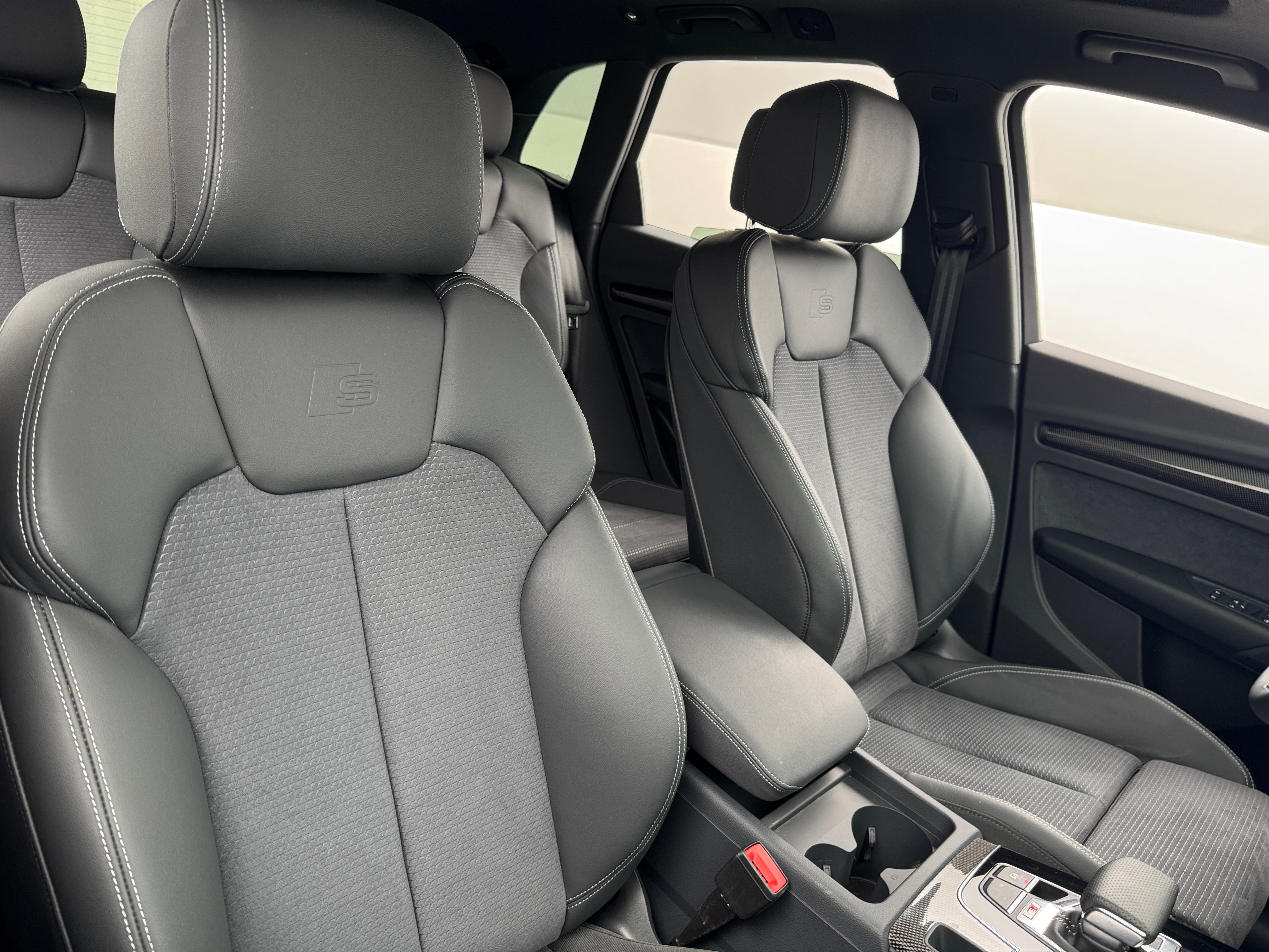 2024 Audi SQ5 Premium 2