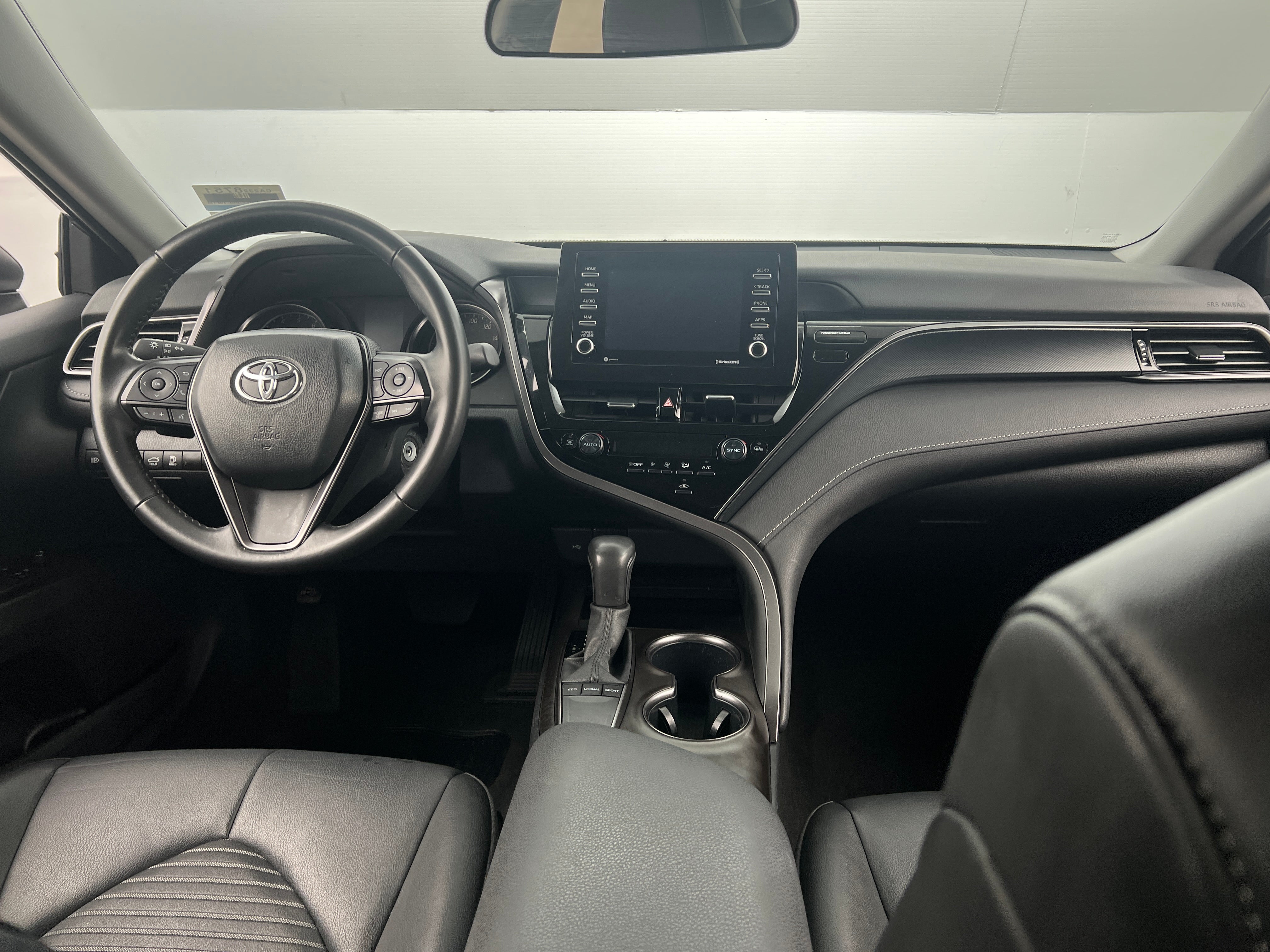 2024 Toyota Camry SE 2
