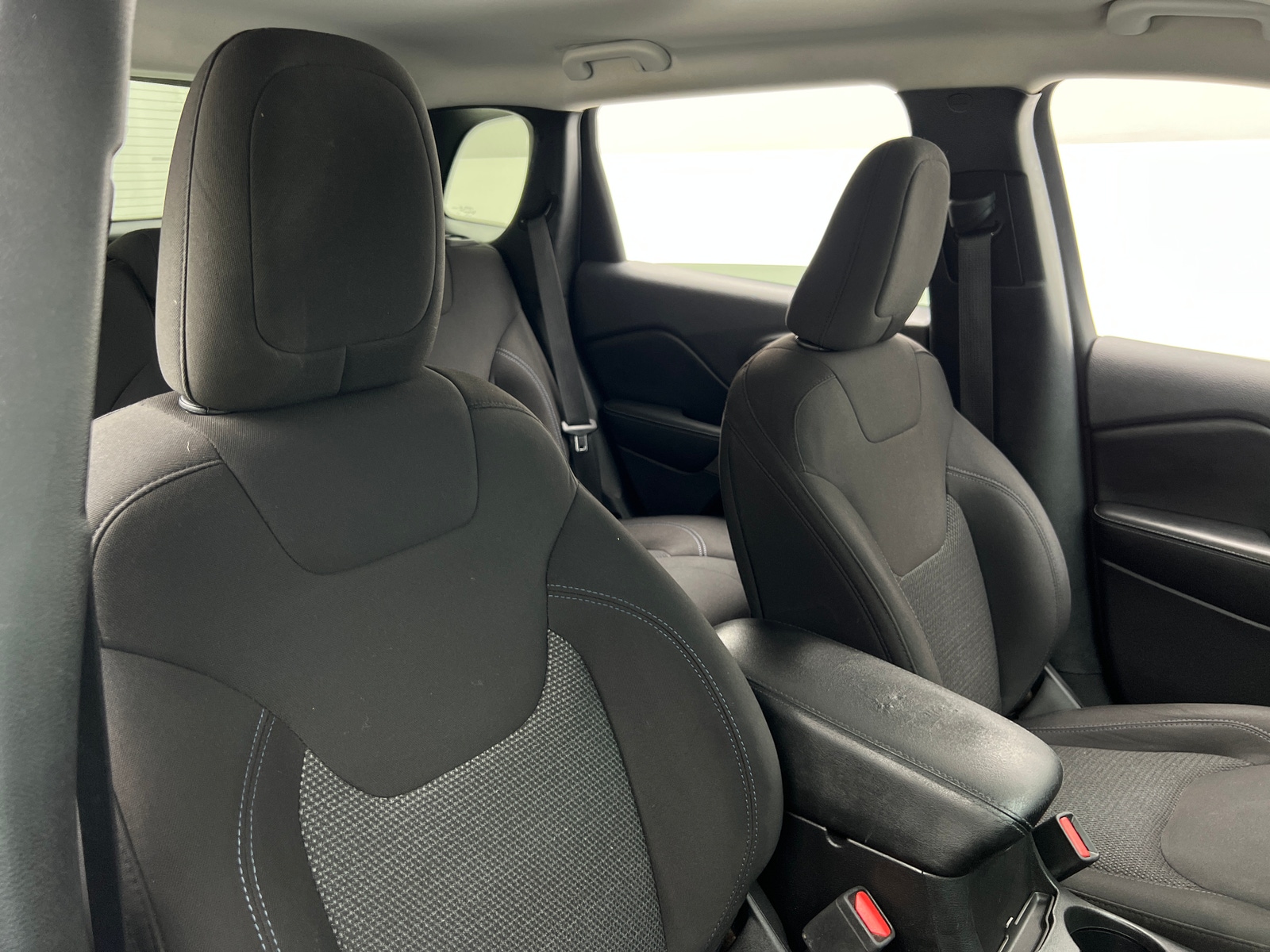 Thumbnail: 2019 Jeep Cherokee - 2