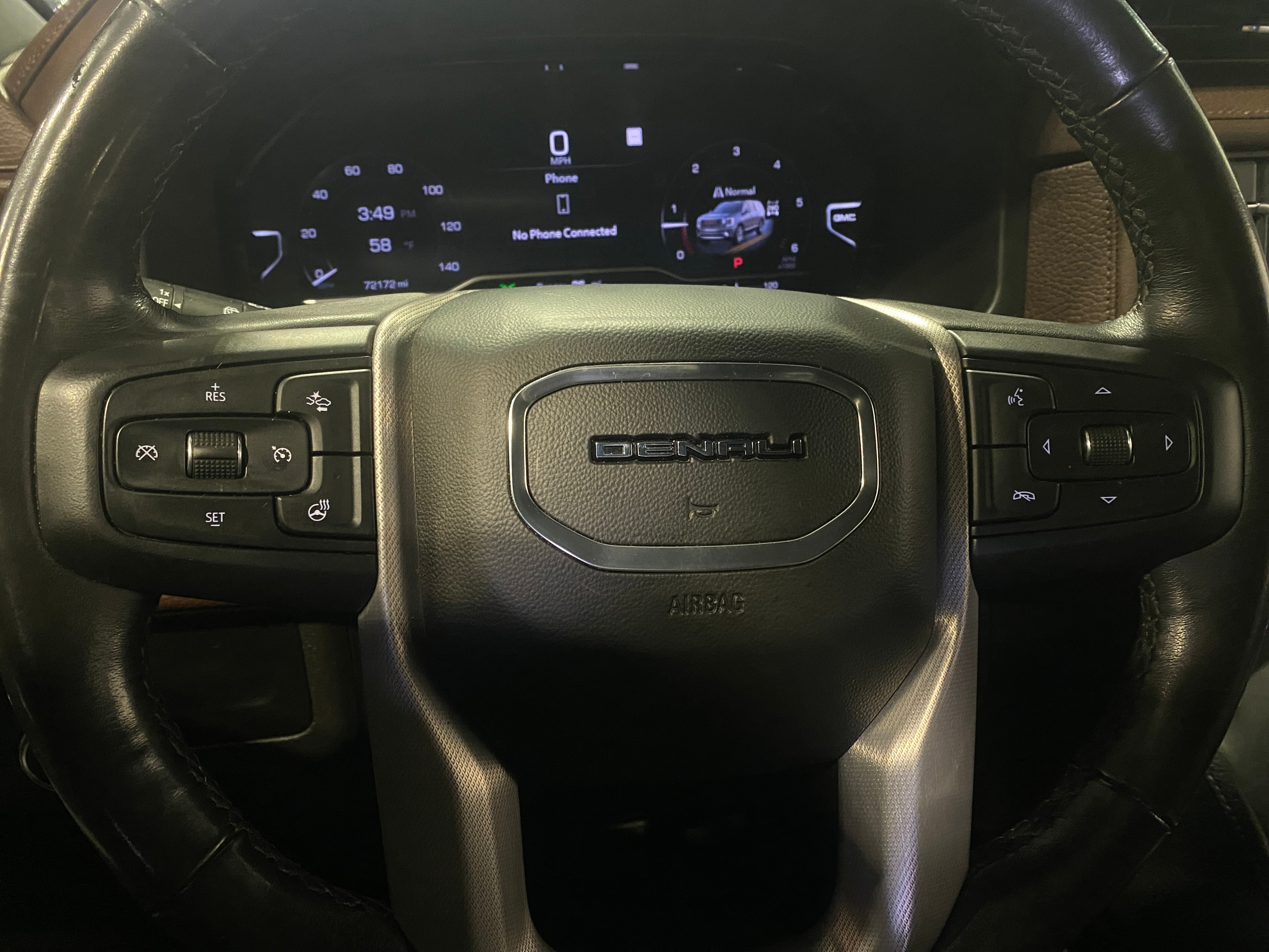 2022 GMC Yukon Denali 4