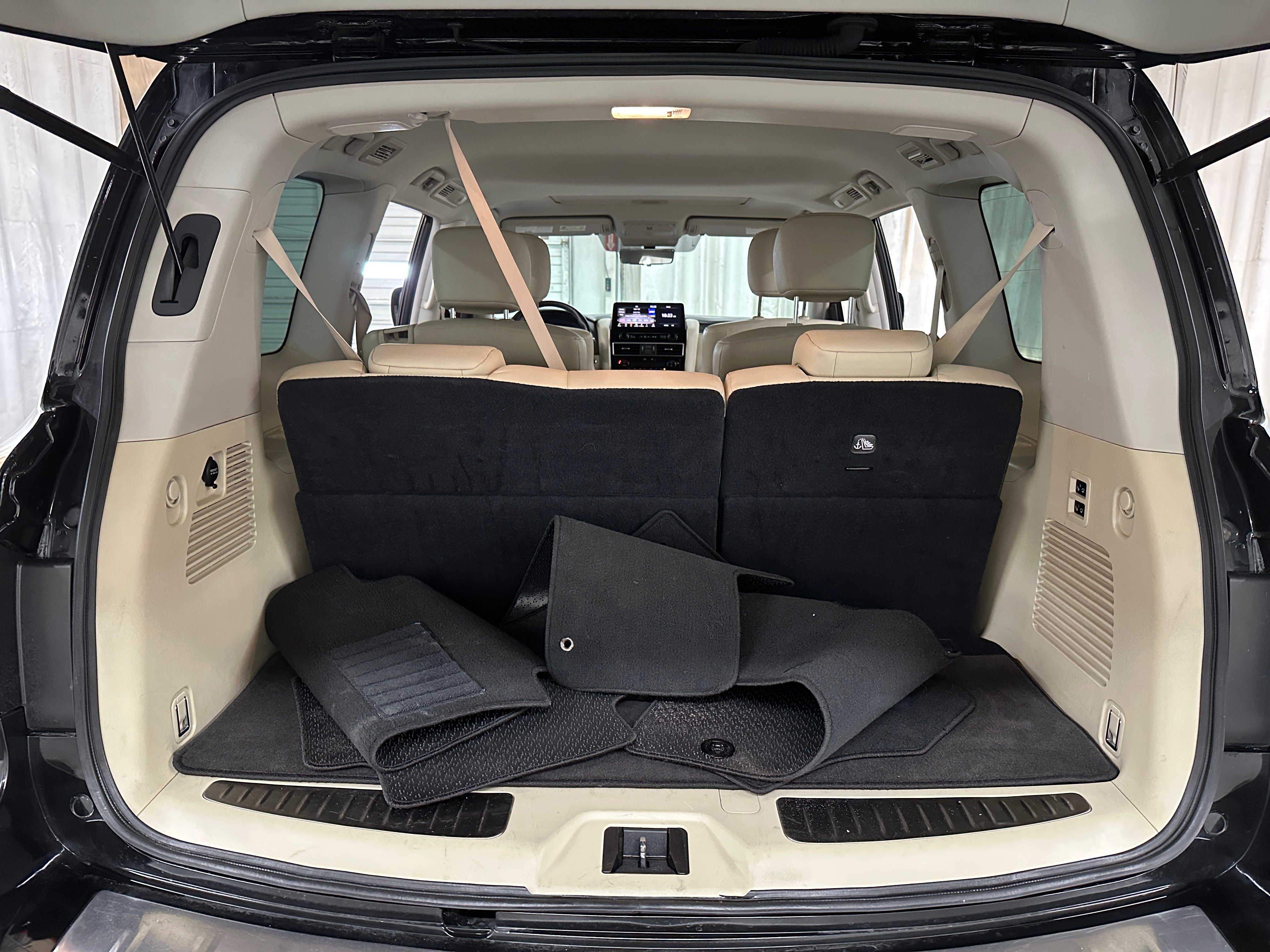 2023 INFINITI QX80 Luxe 6