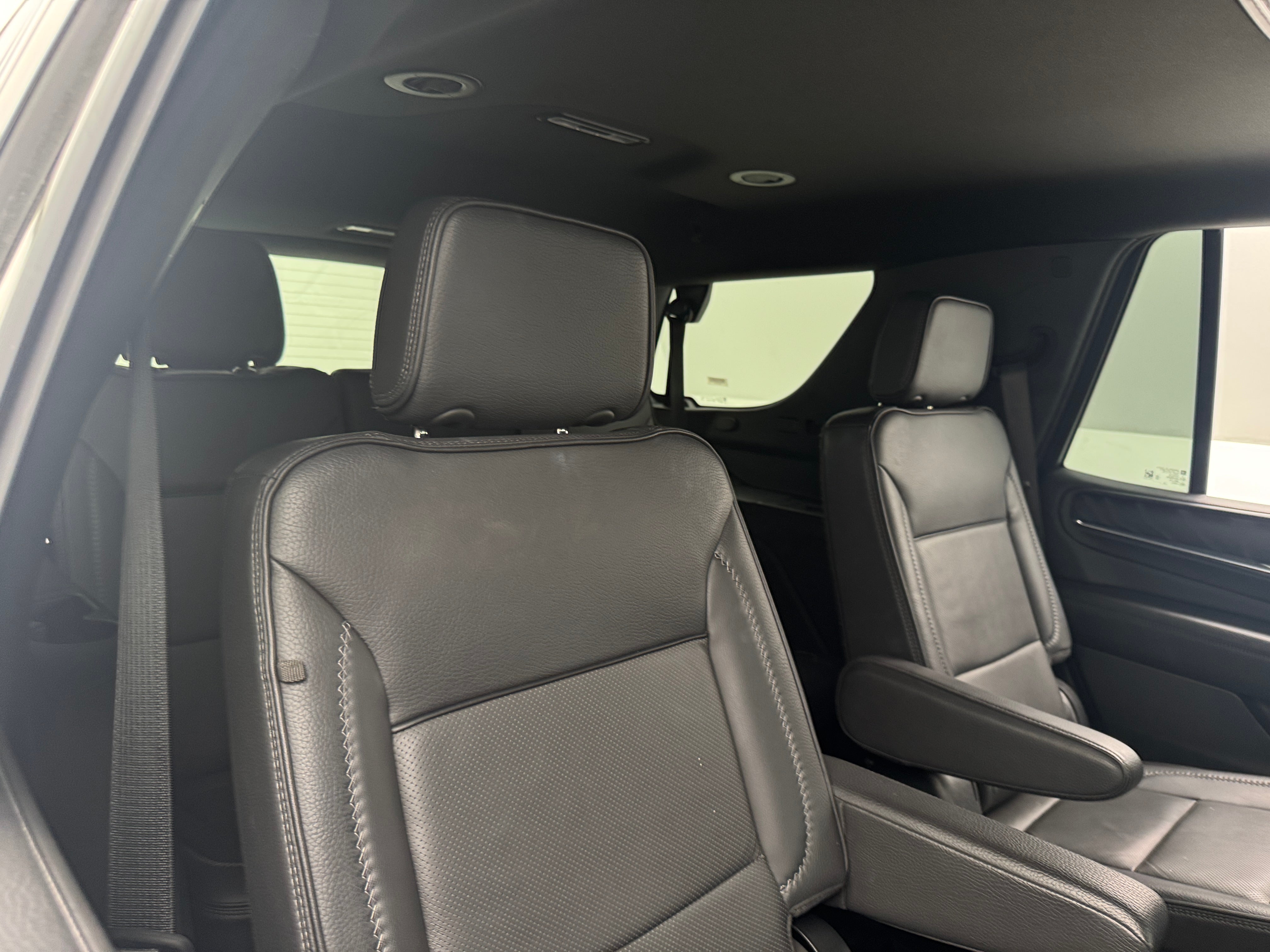 2023 GMC Yukon Denali 5