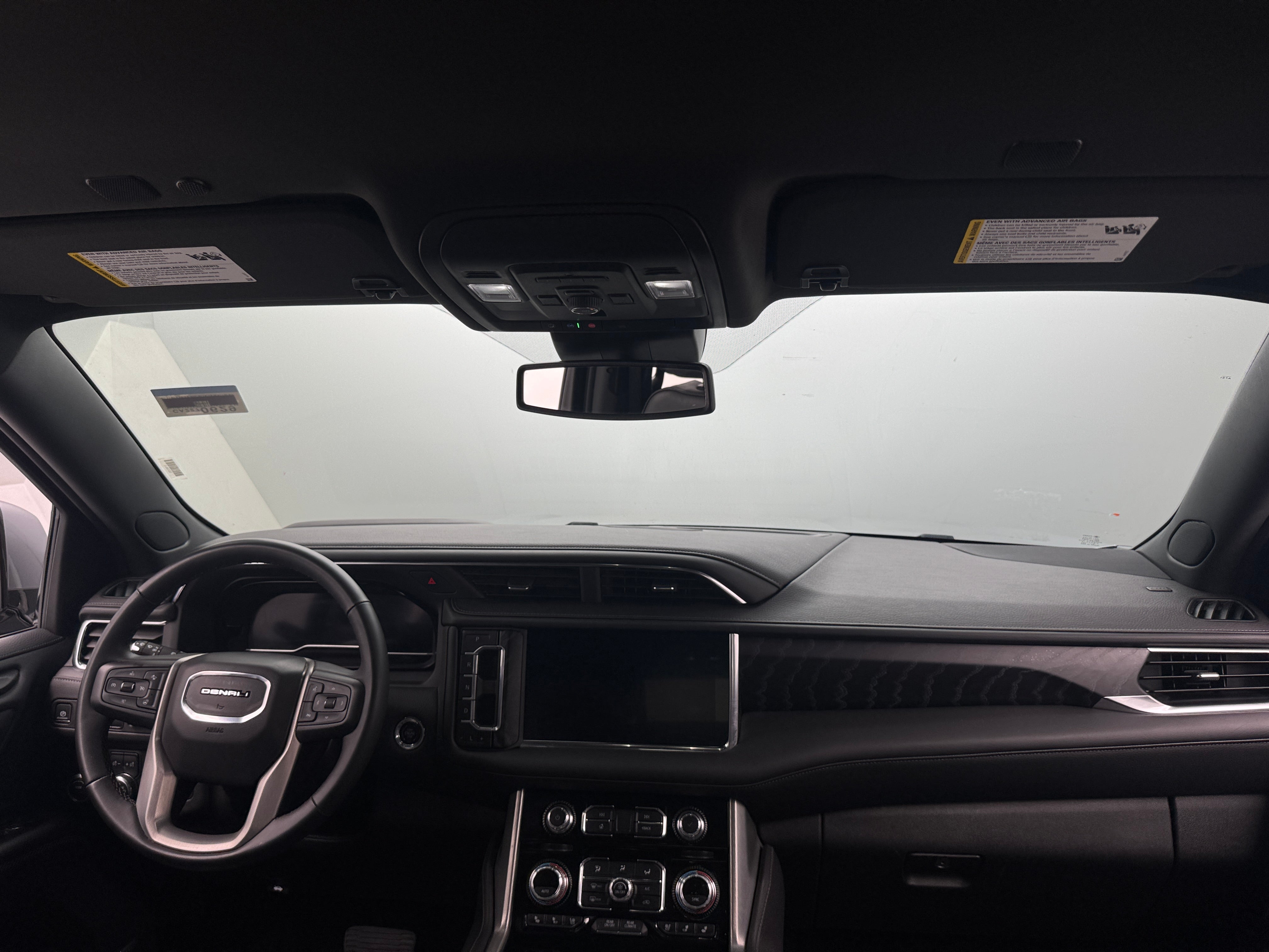 2023 GMC Yukon Denali 2