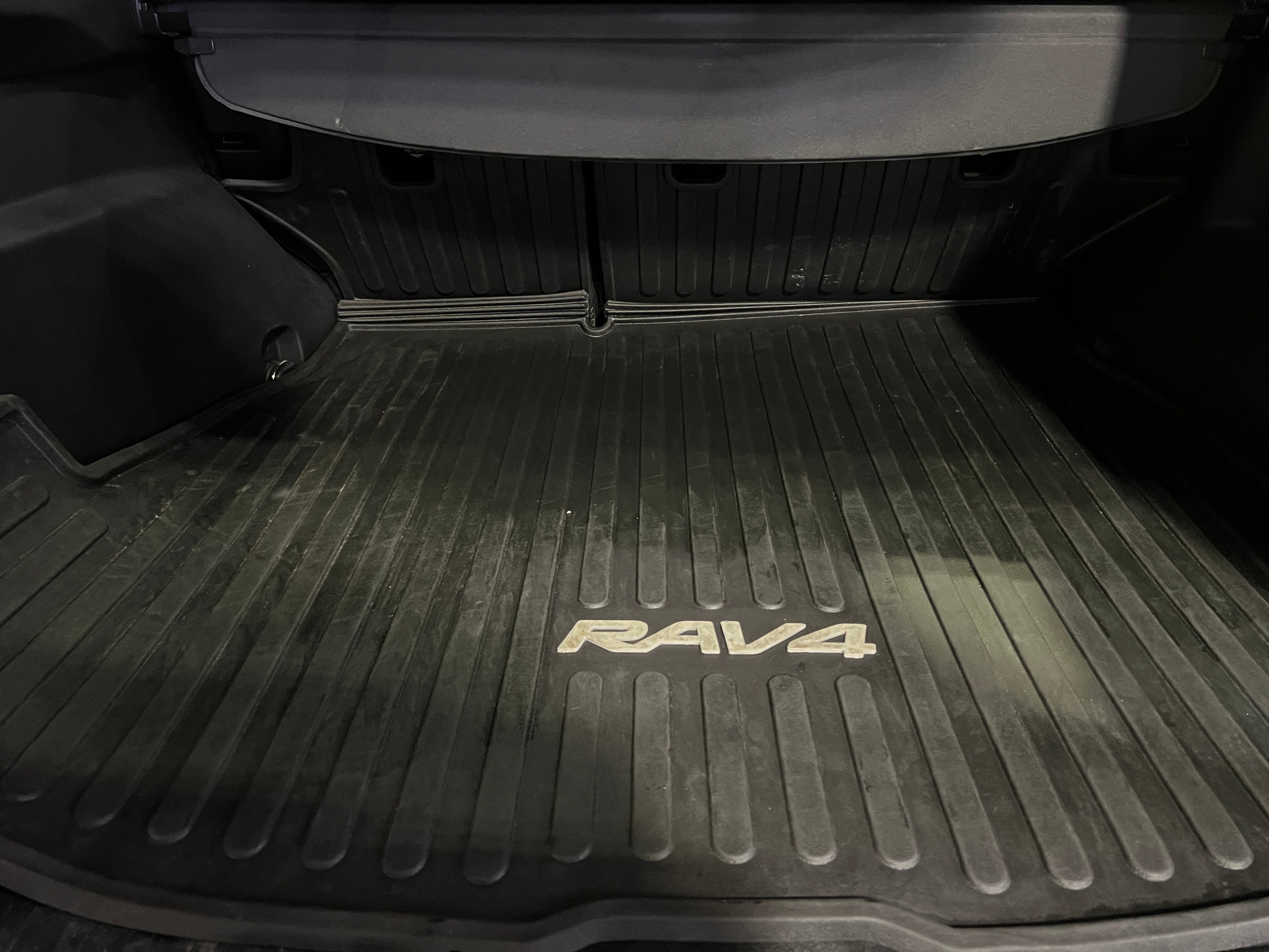 2022 Toyota RAV4 Prime XSE 6