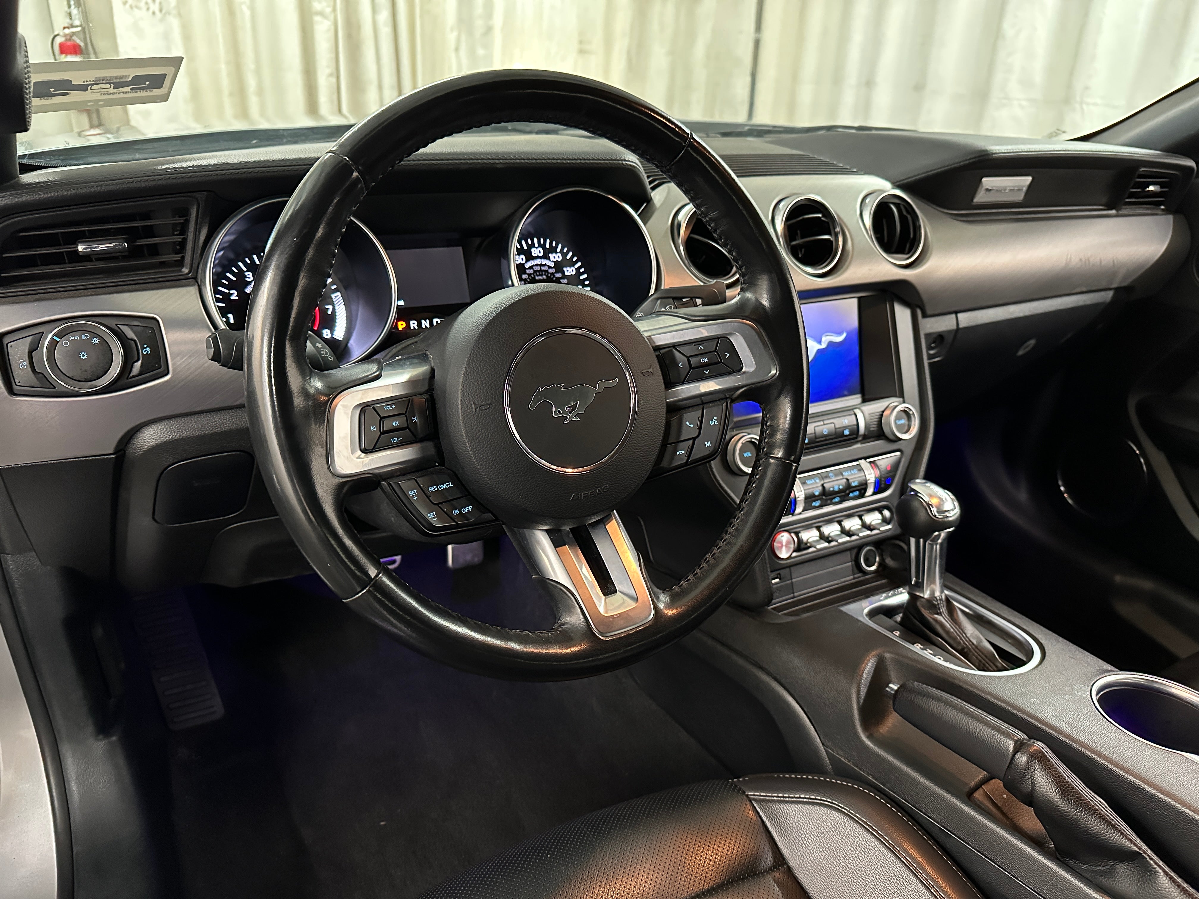 2023 Ford Mustang  3