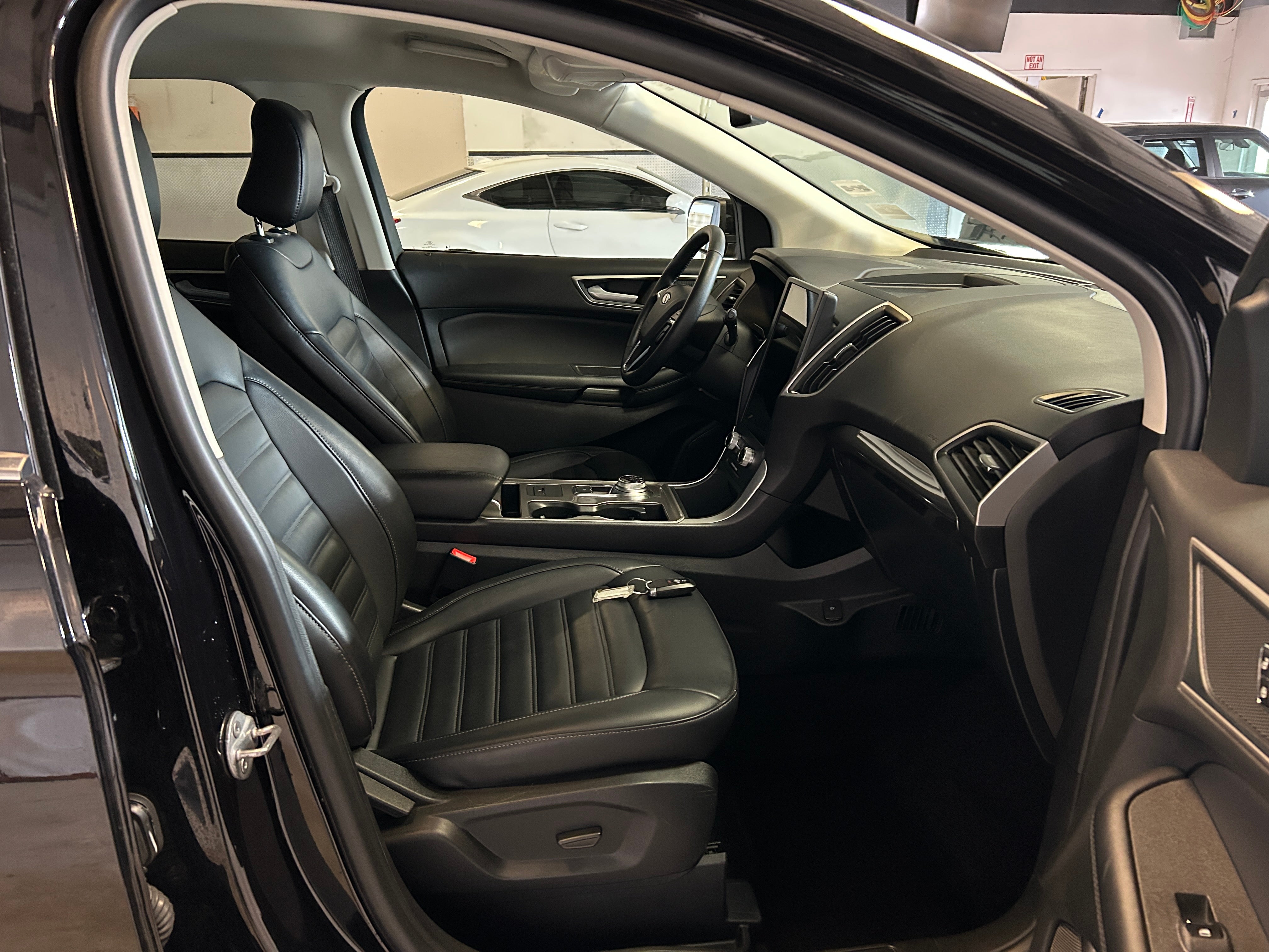 2024 Ford Edge SEL 2