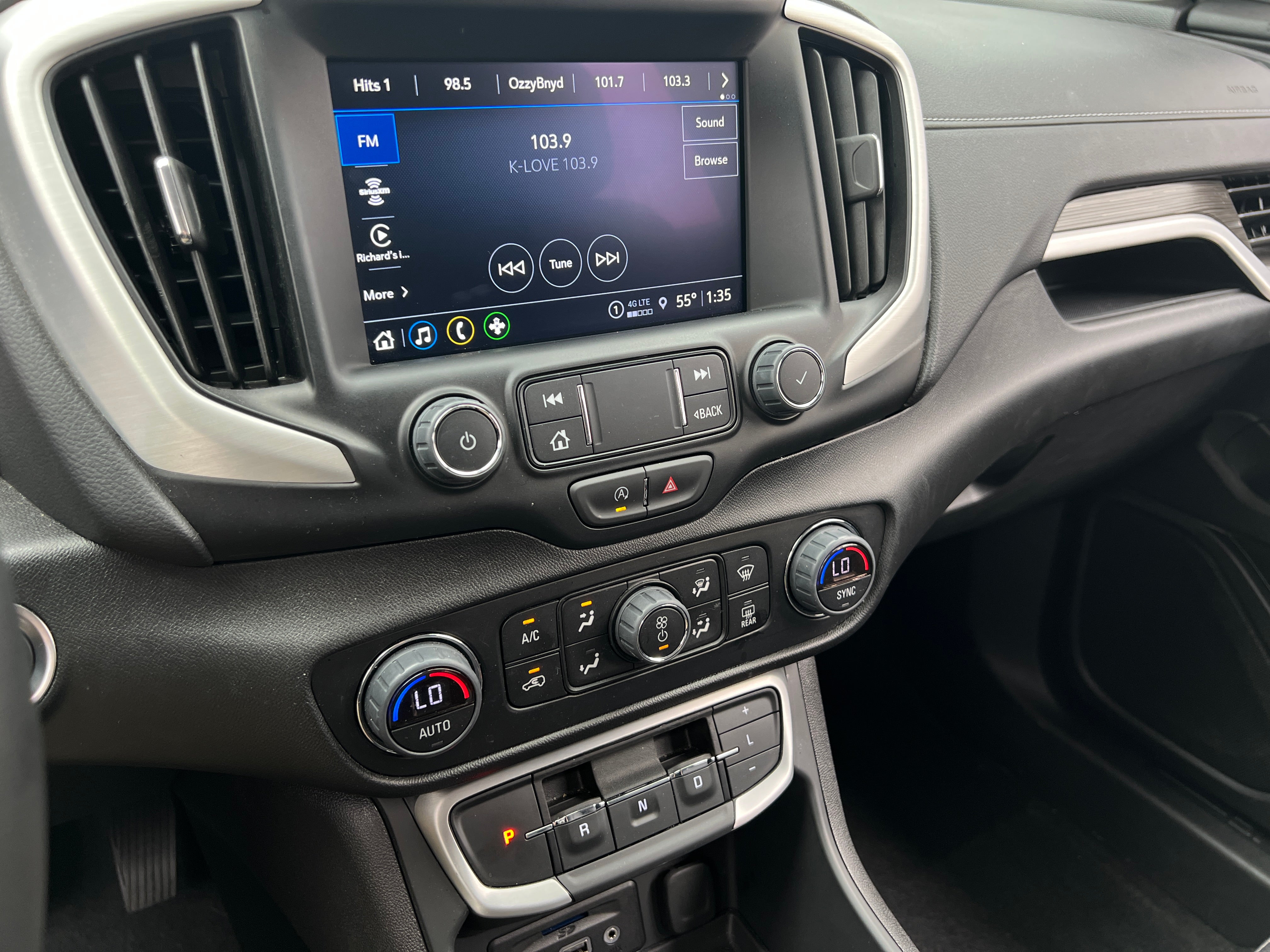 2024 GMC Terrain SLT 3
