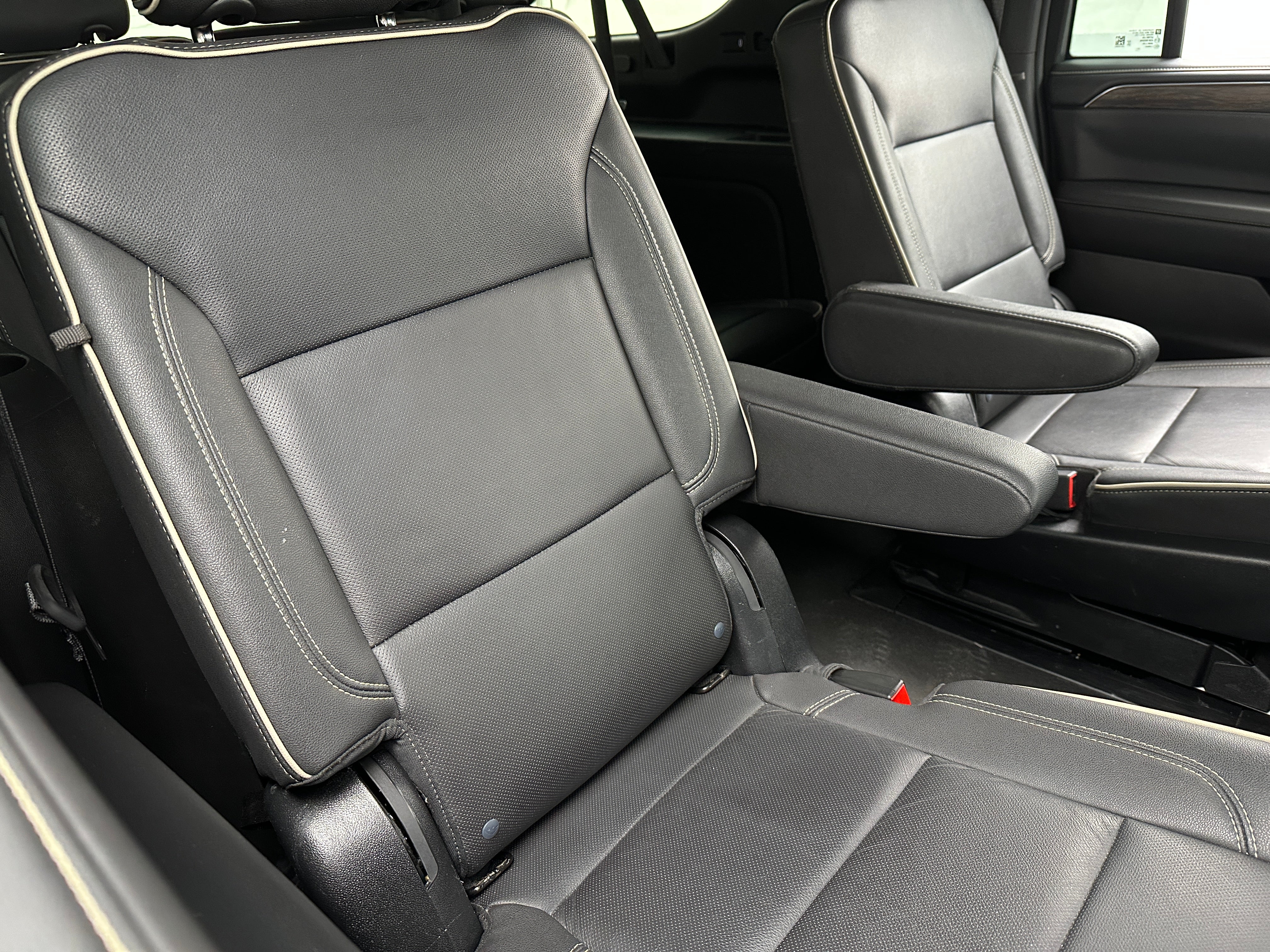 2023 Chevrolet Suburban Premier 5