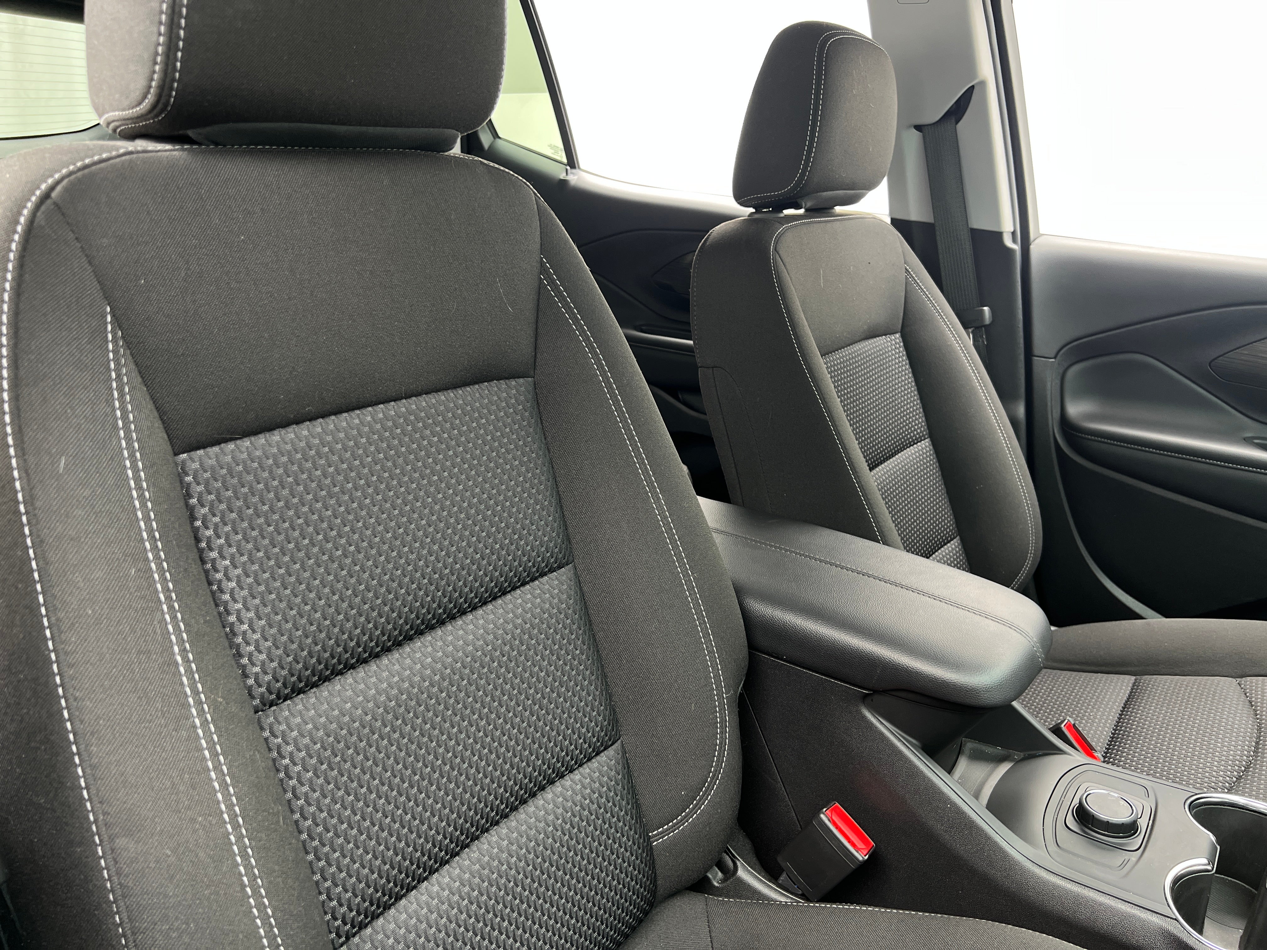 2024 GMC Terrain SLE 2