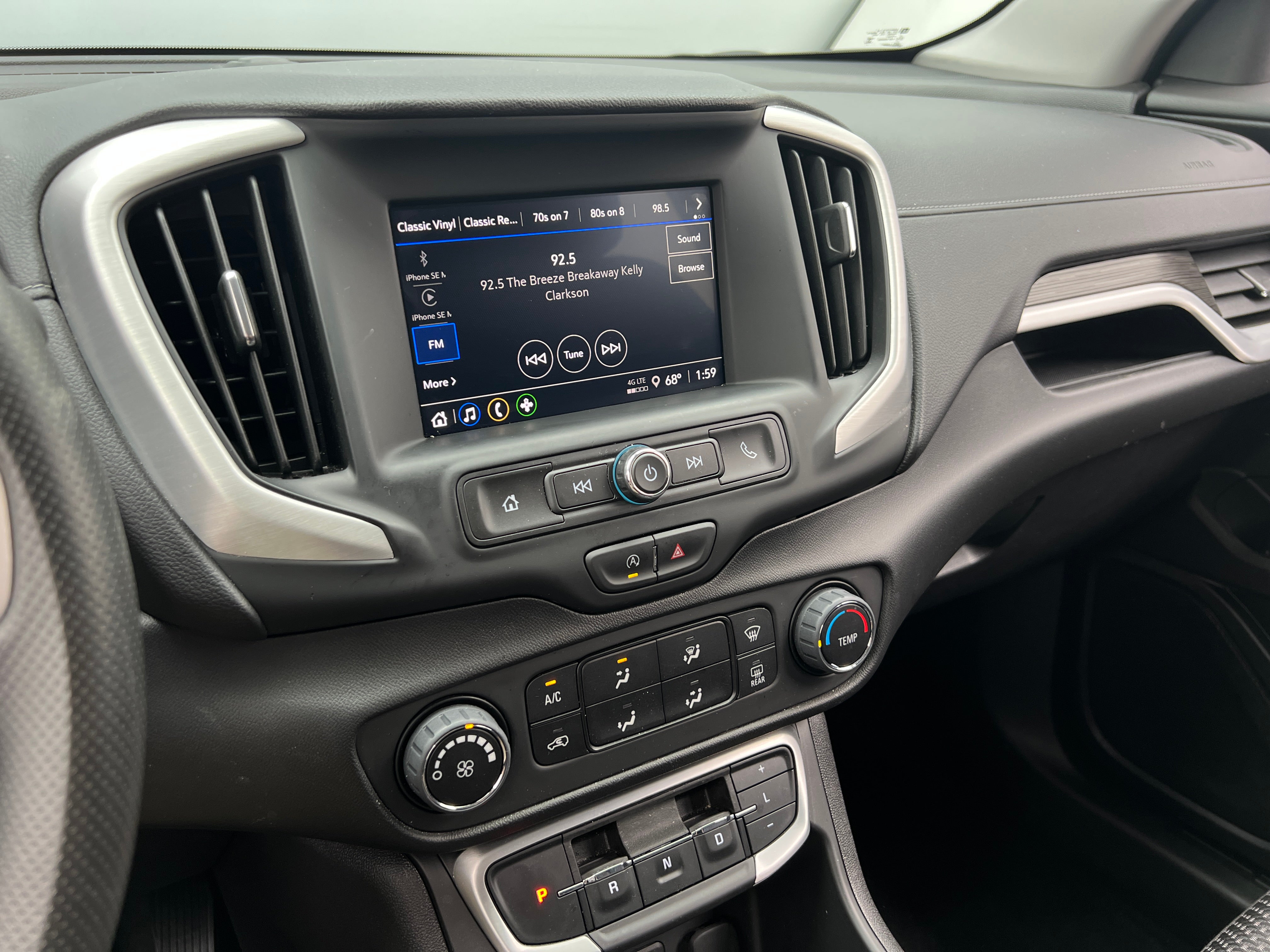 2024 GMC Terrain SLE 4