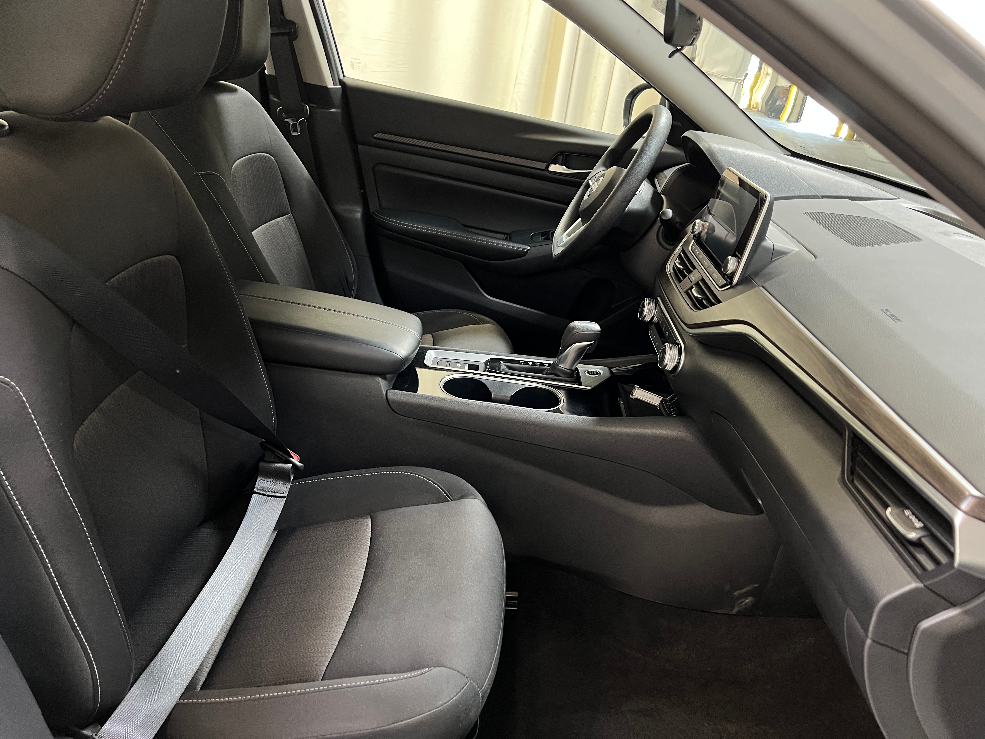 2024 Nissan Altima SV 2