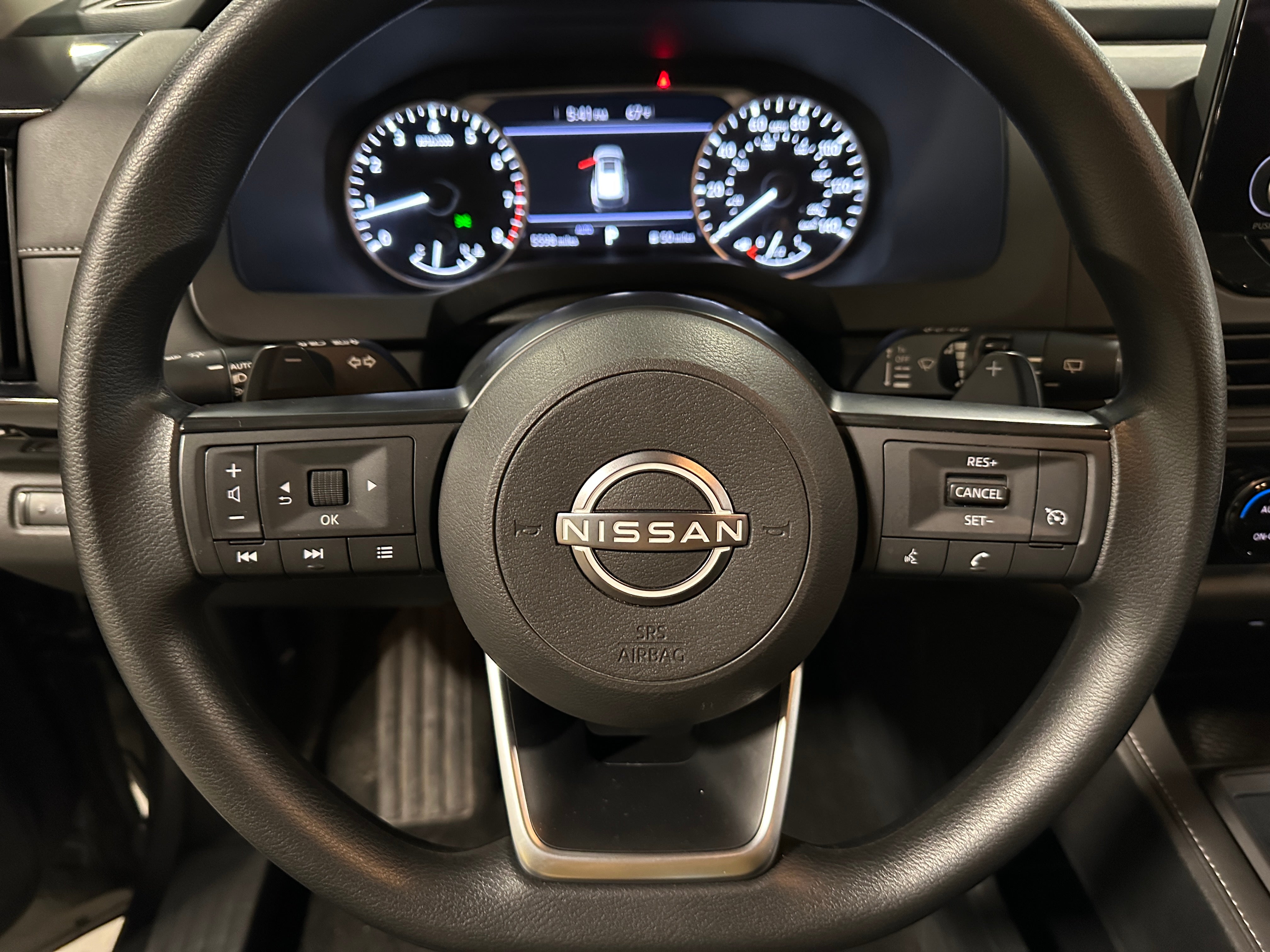 2024 Nissan Pathfinder S 5