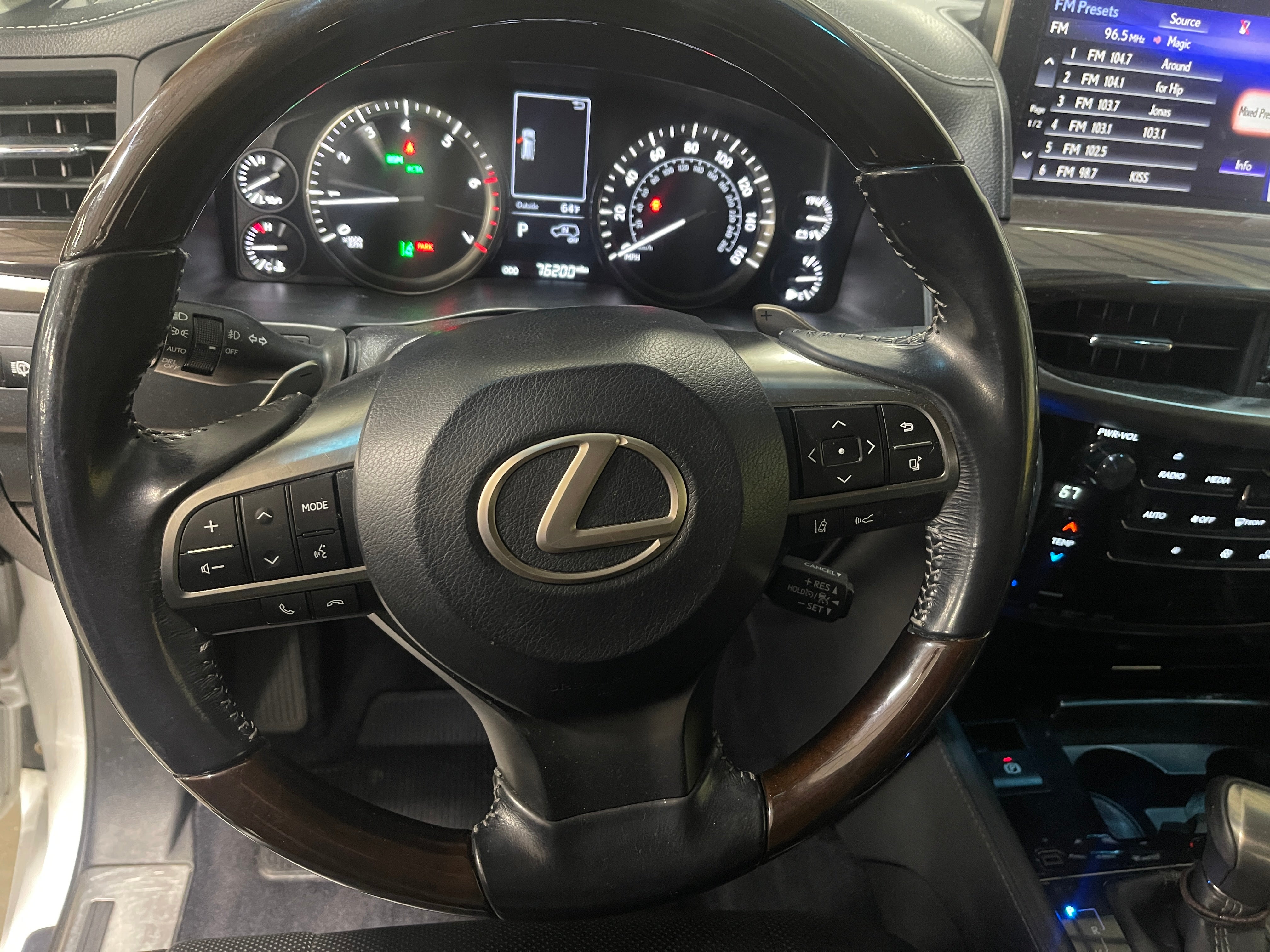2018 Lexus LX 570 4