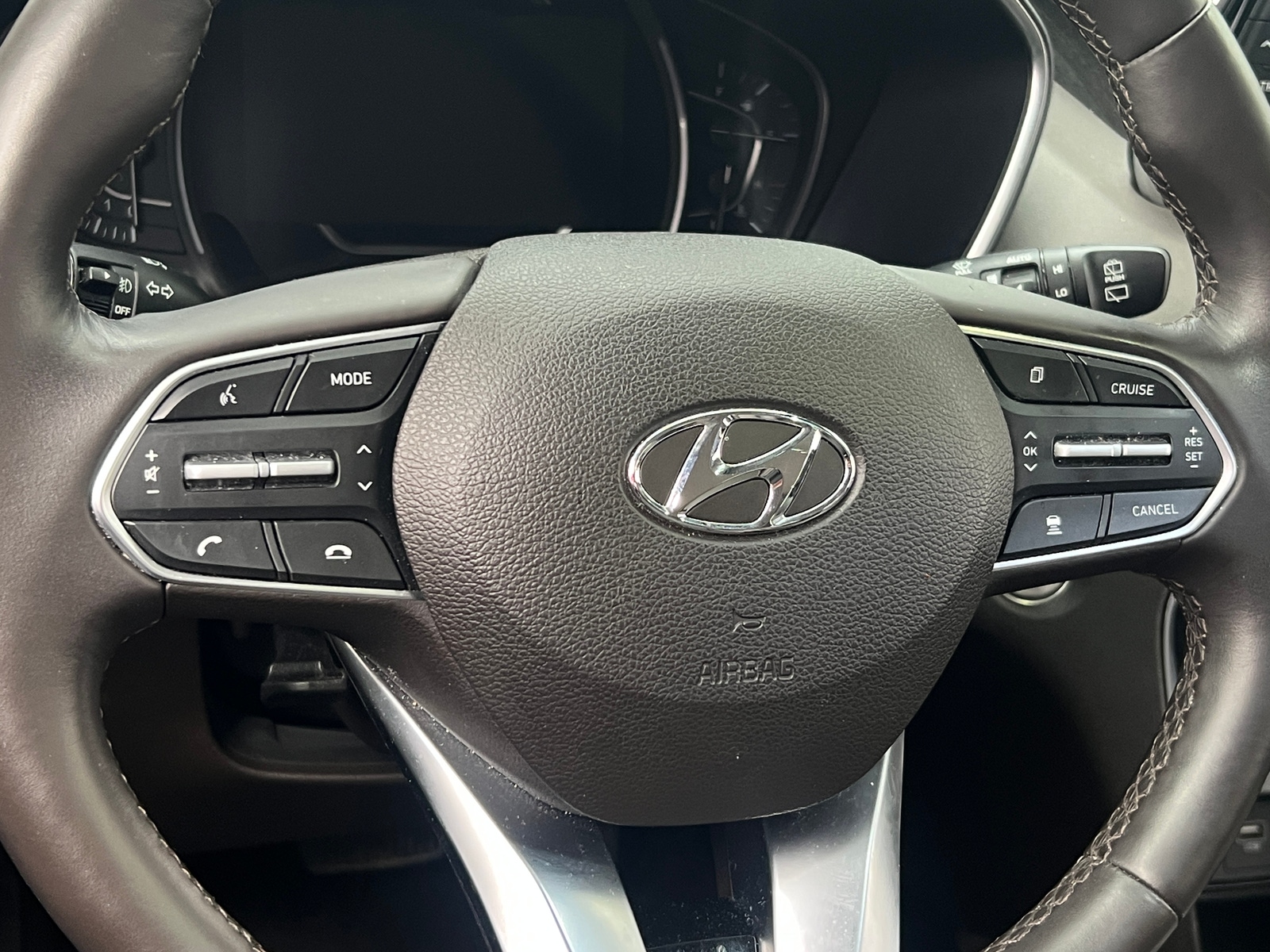 Thumbnail: 2020 Hyundai Santa Fe - 4