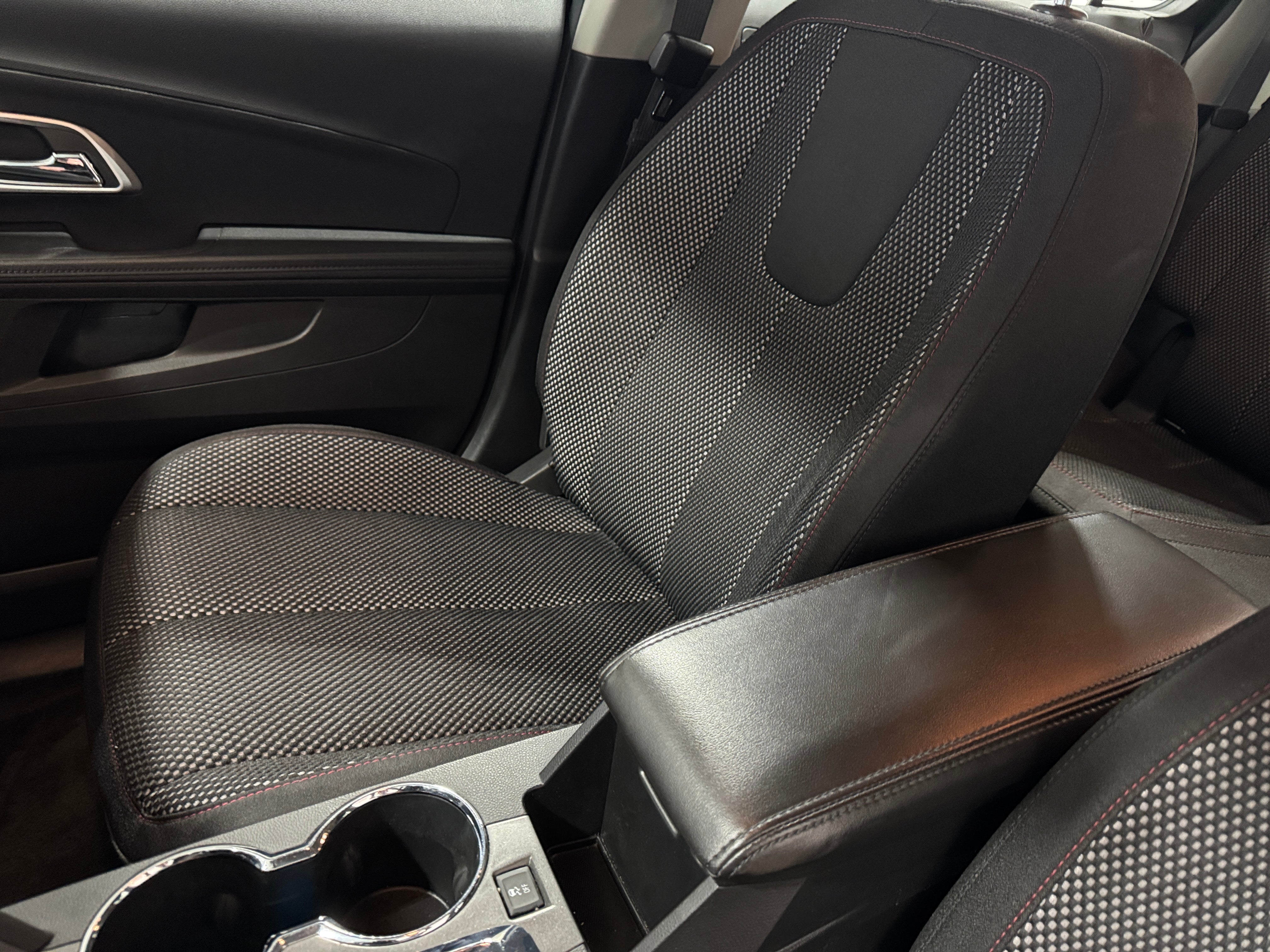 2017 Chevrolet Equinox LS 2