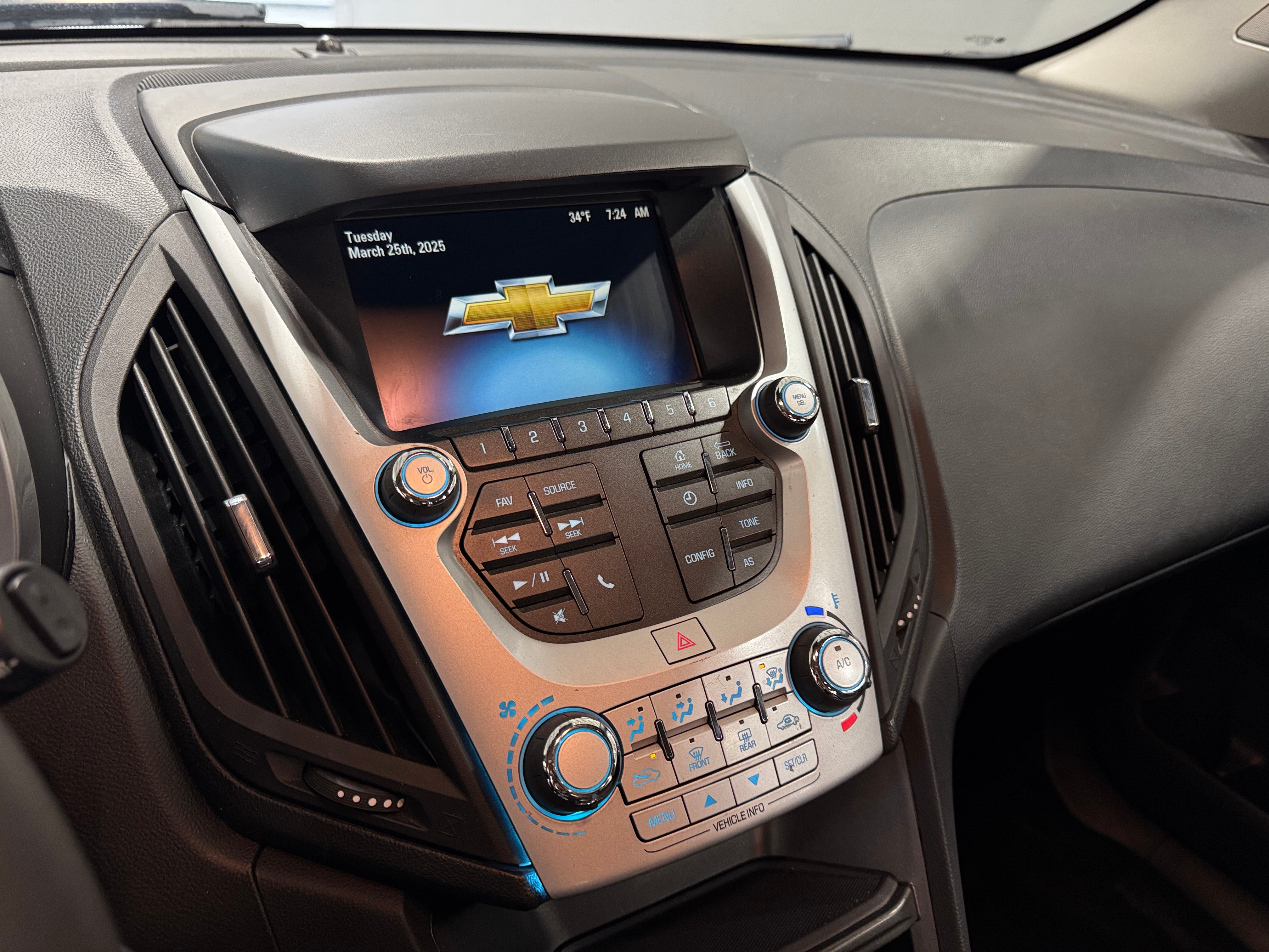2017 Chevrolet Equinox LS 4