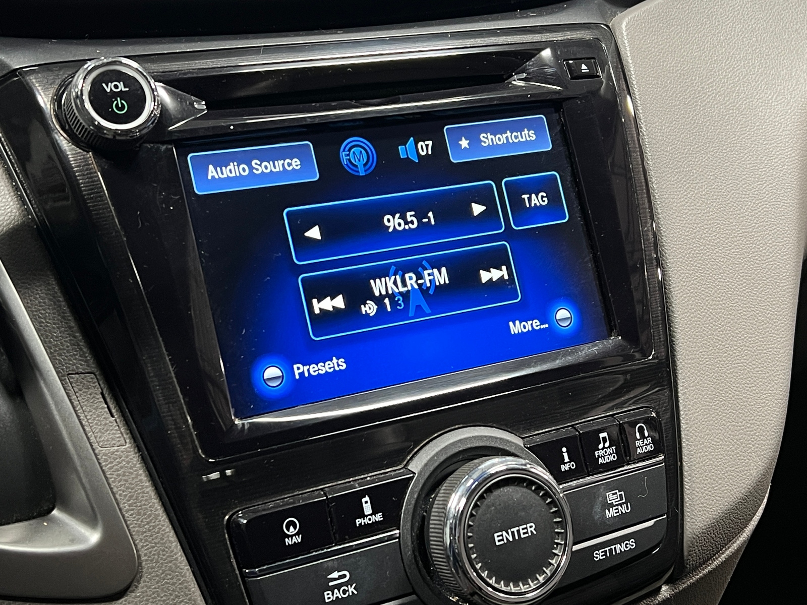 Thumbnail: 2015 Honda Odyssey - 3