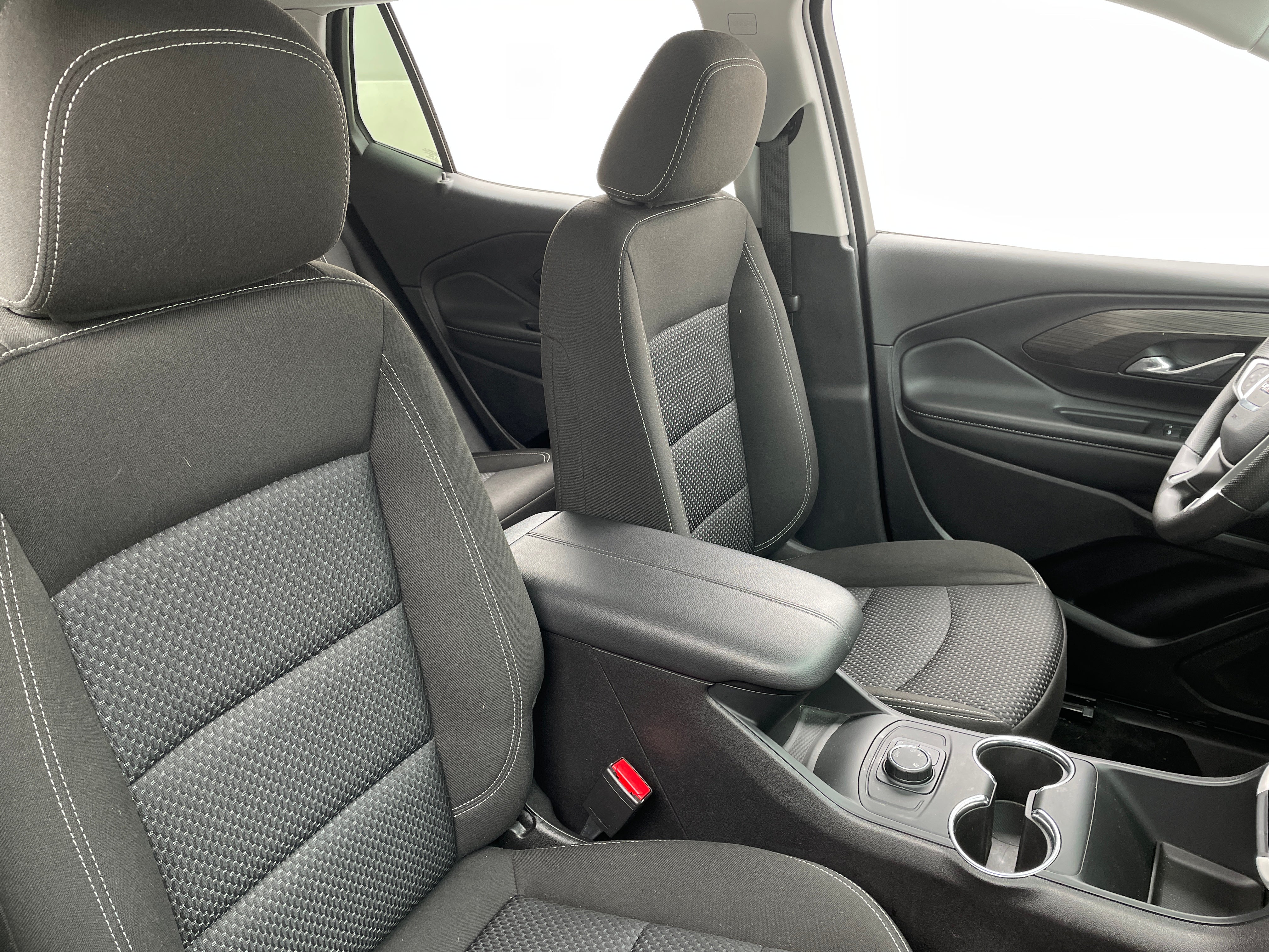 2024 GMC Terrain SLE 2