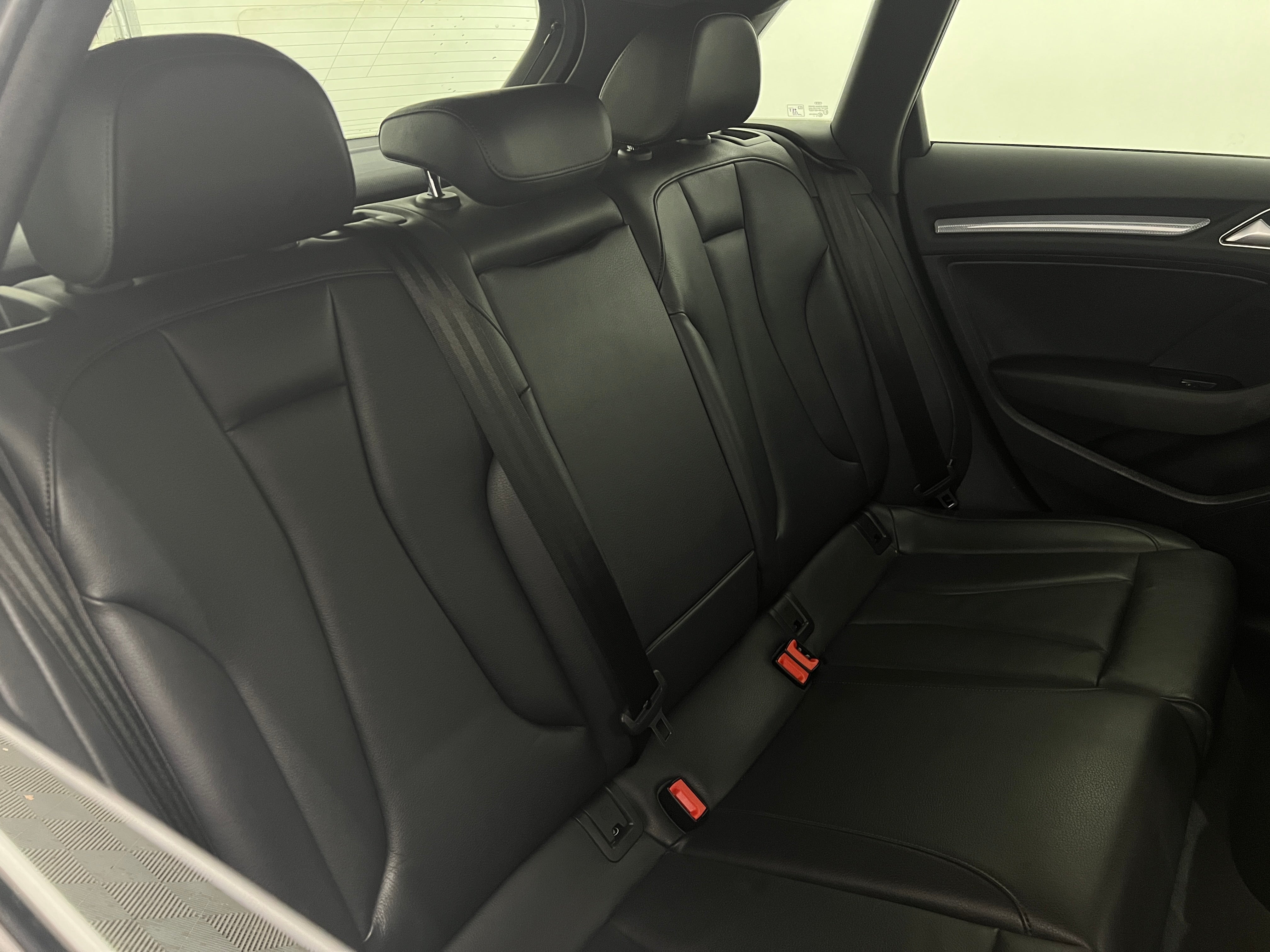 2016 Audi A3 e-tron Premium Plus 5