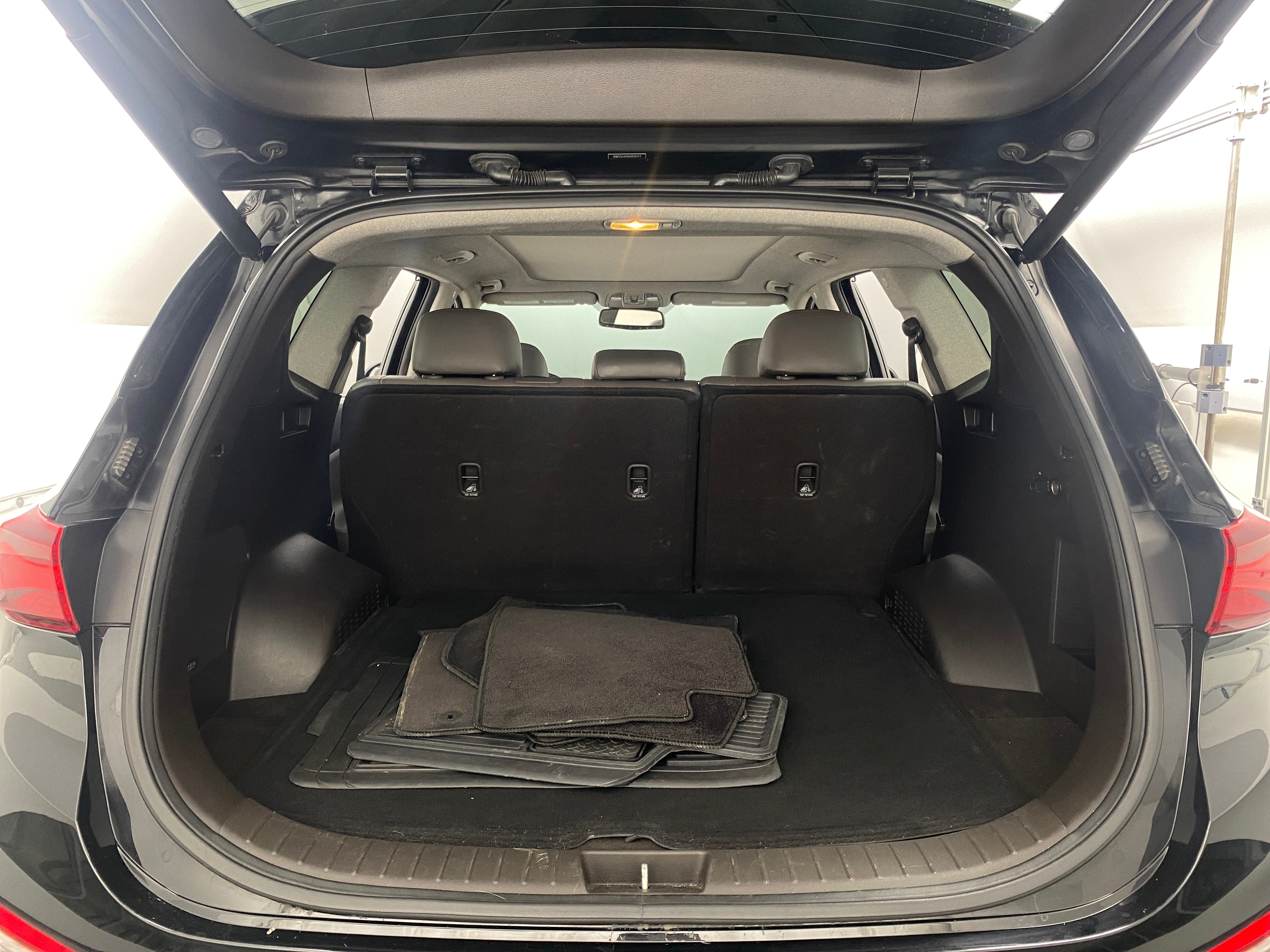 2019 Hyundai Santa Fe Limited 6