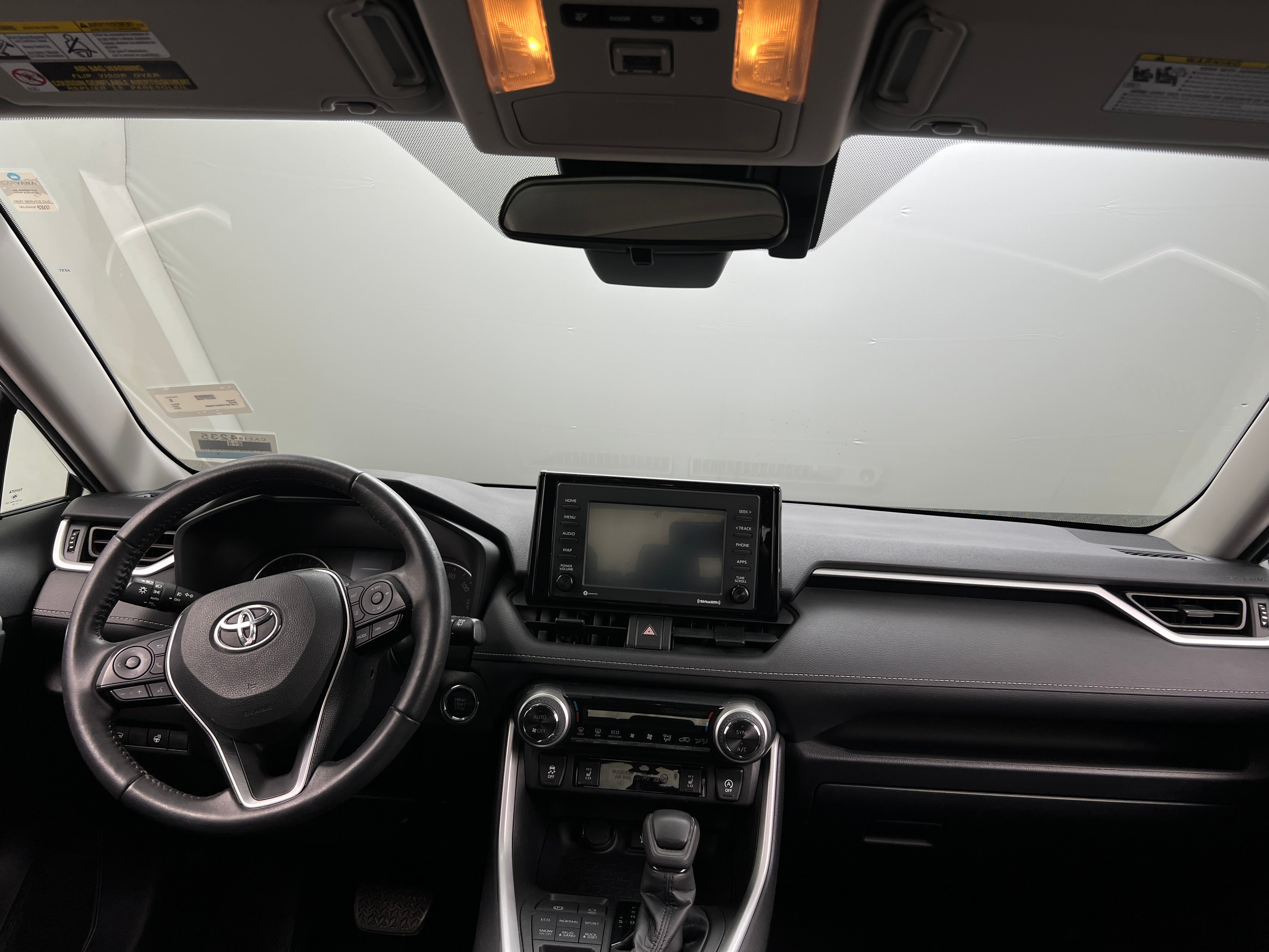 2021 Toyota RAV4 XLE 3