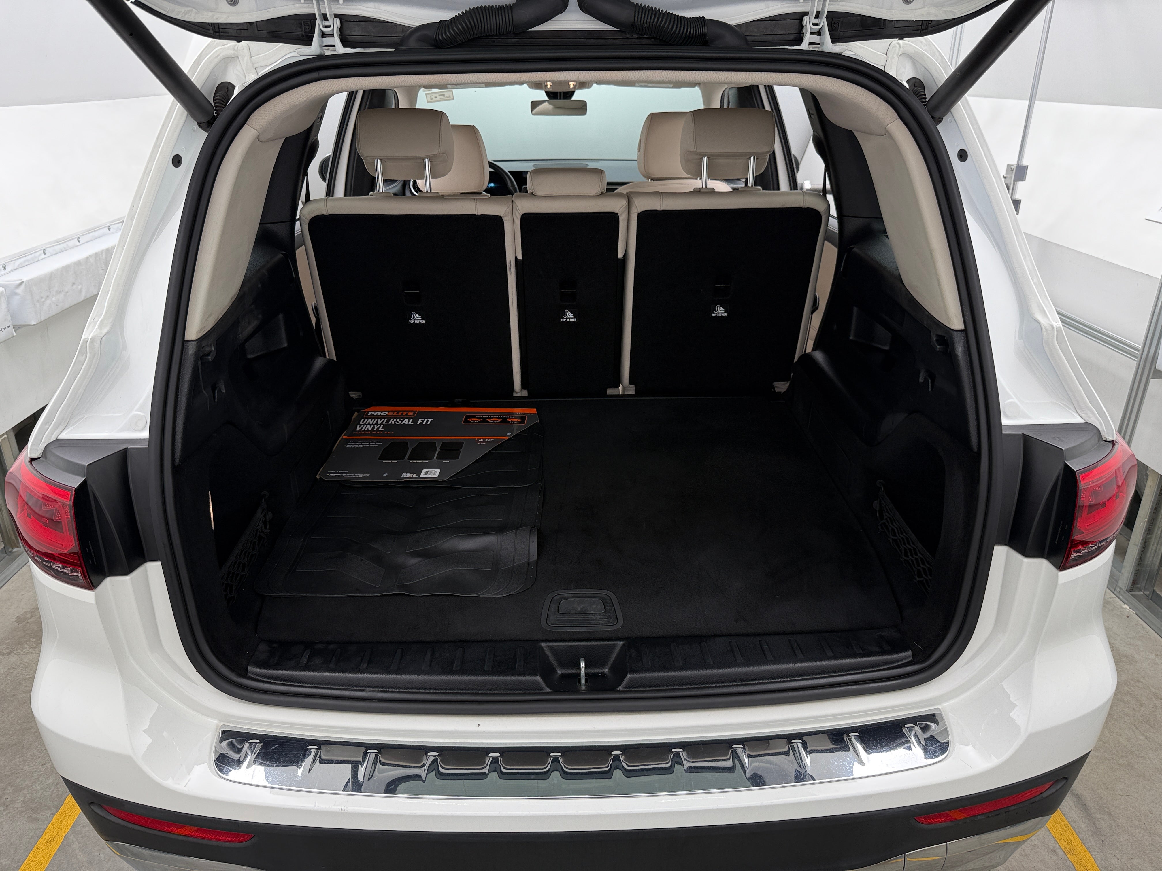 2022 Mercedes-Benz GLB 250 7