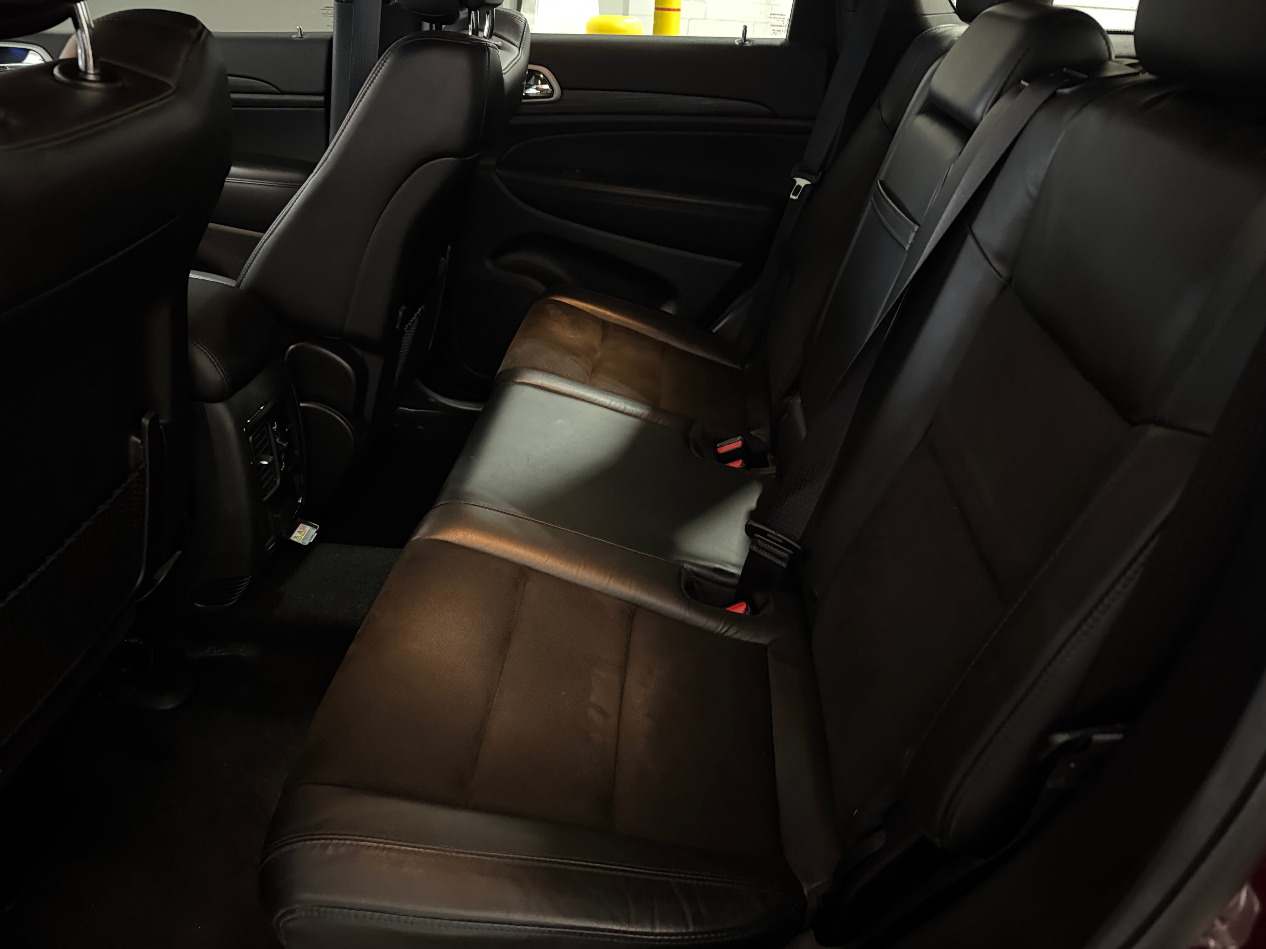 2022 Jeep Grand Cherokee Laredo 6