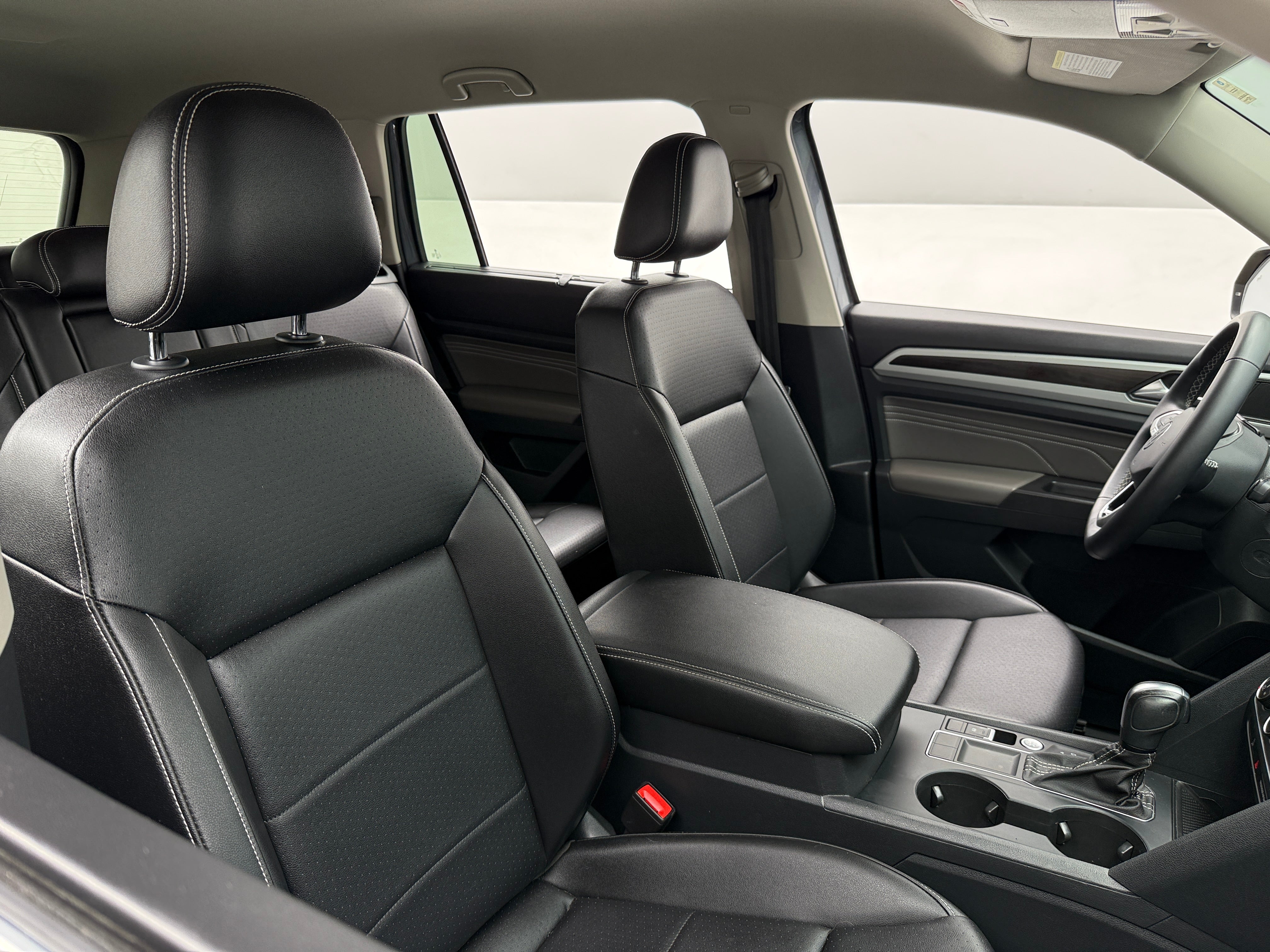 2022 Volkswagen Atlas SE 2
