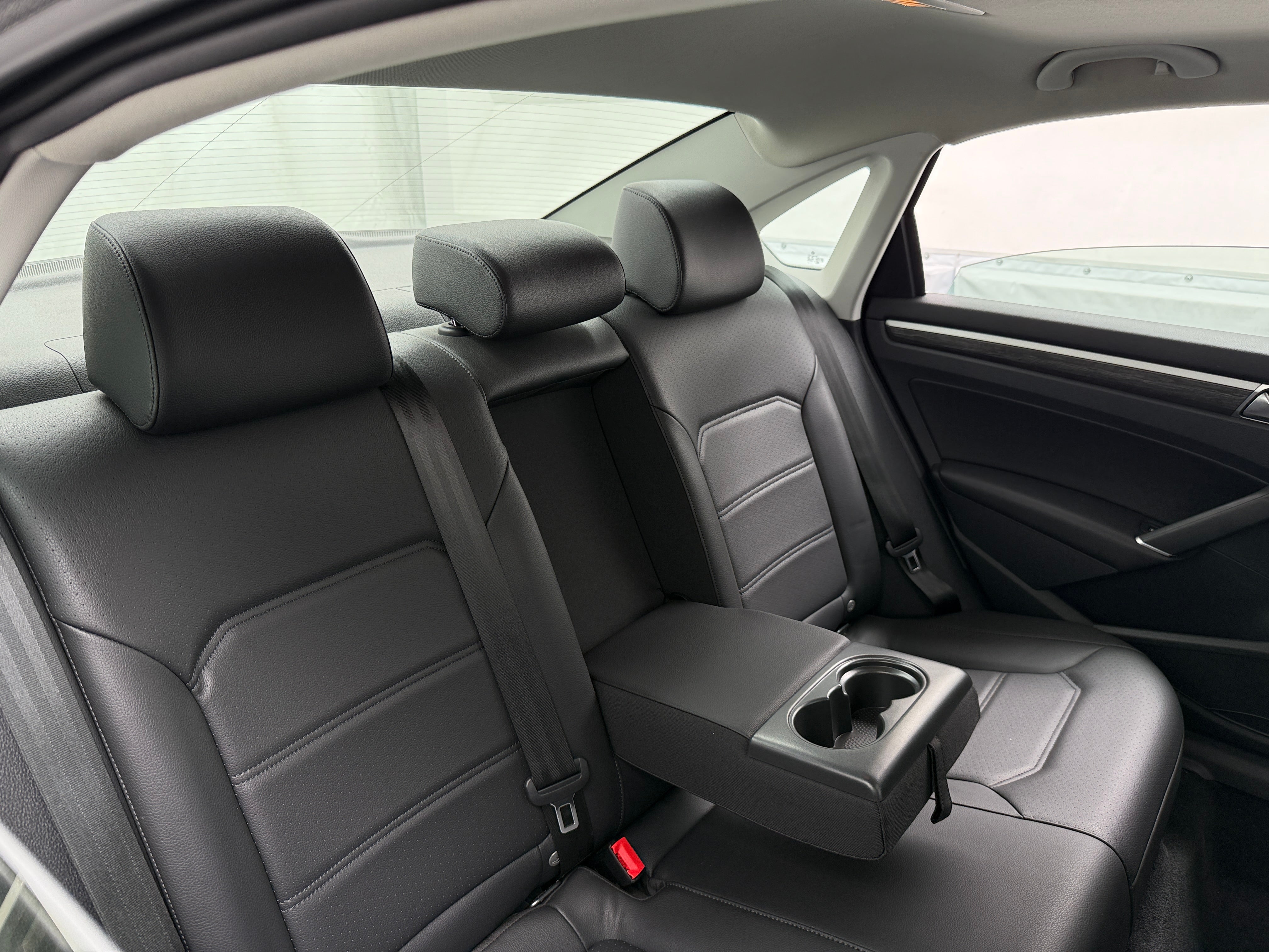 2018 Volkswagen Passat 2.0T 5