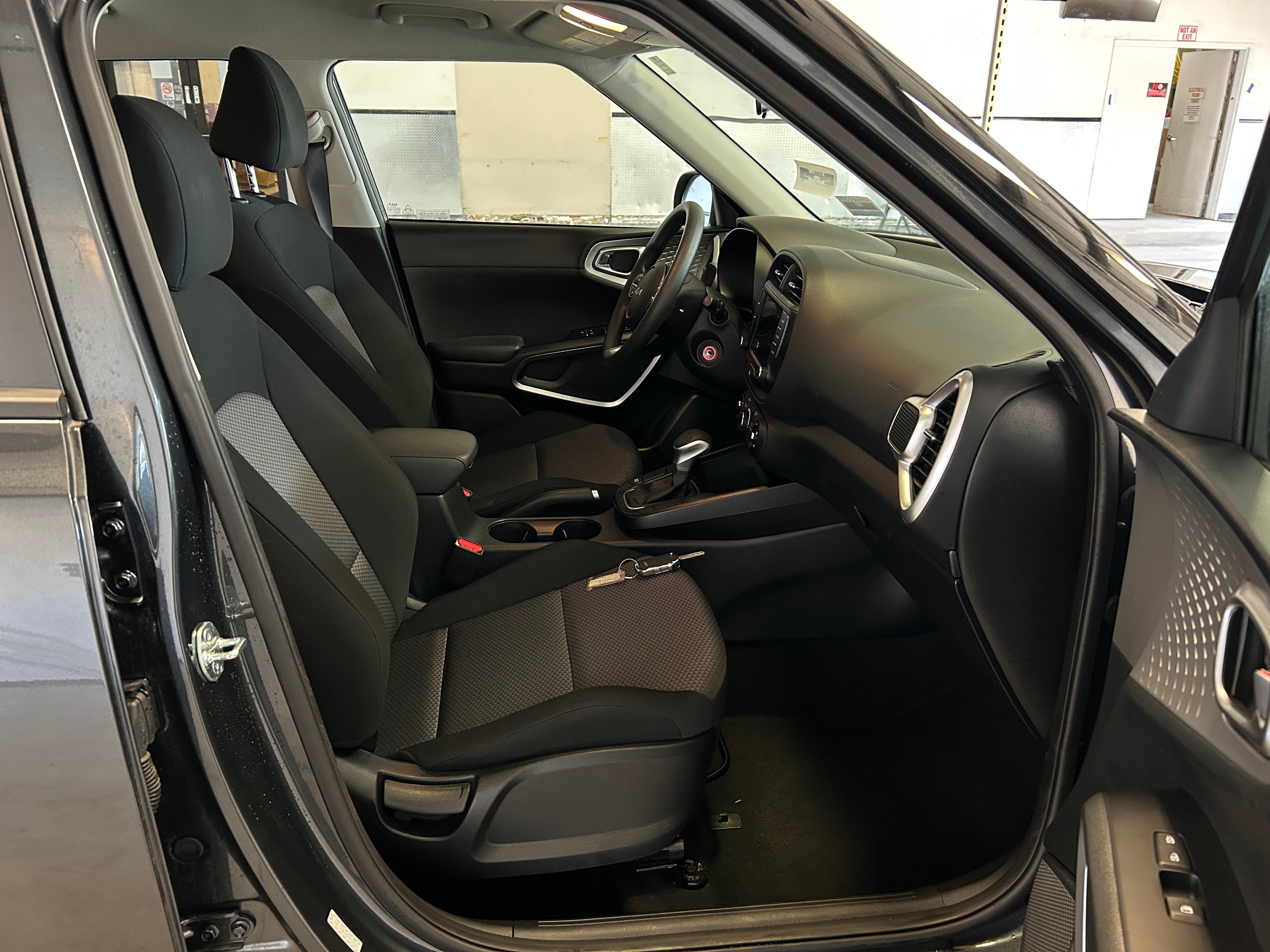 2024 Kia Soul LX 2