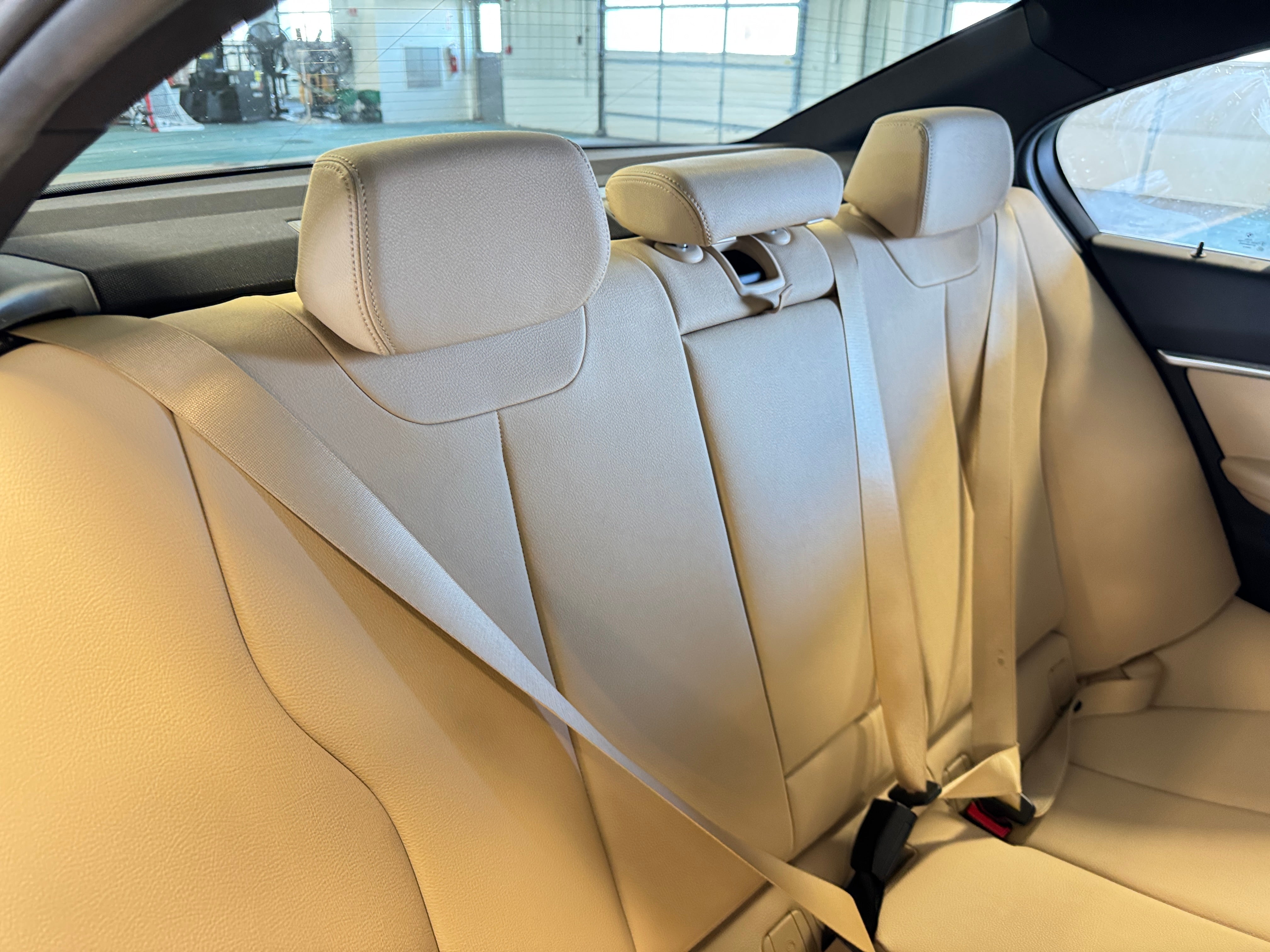 2018 BMW 3 Series 330i xDrive 5