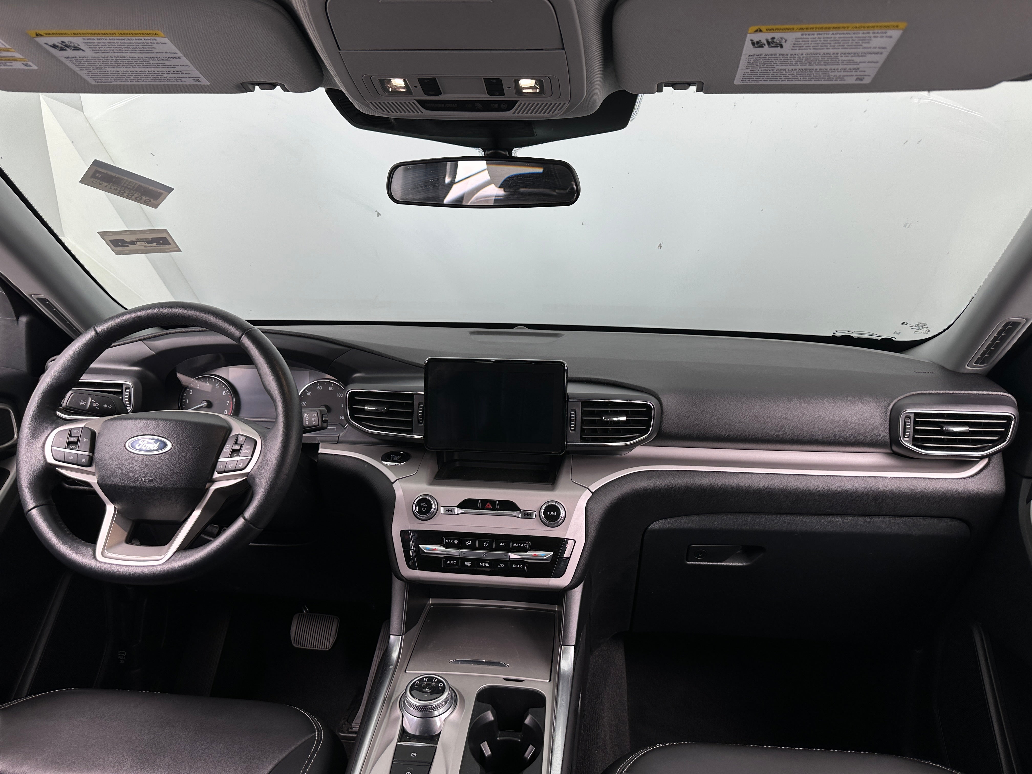 2024 Ford Explorer XLT 2