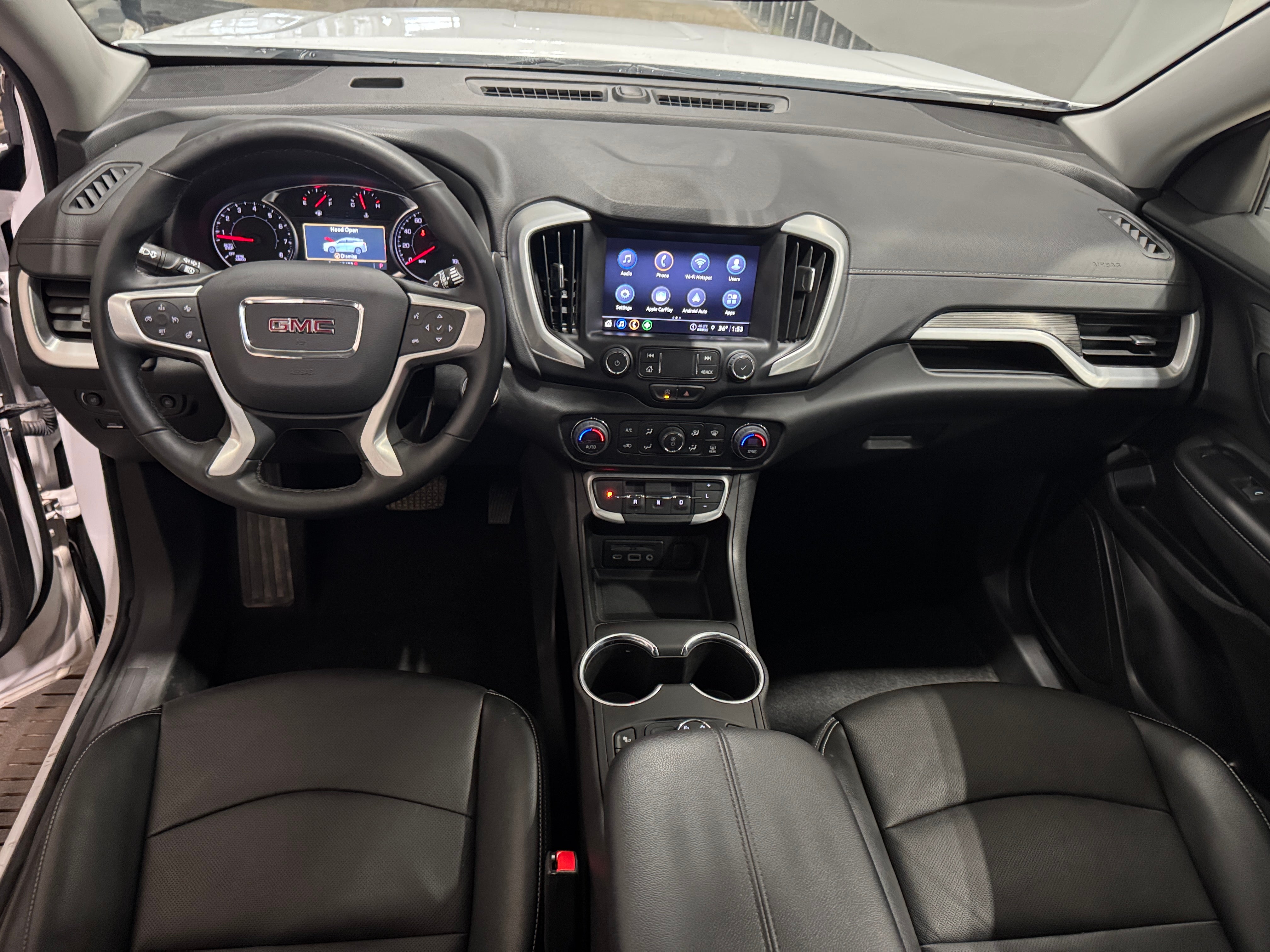 2024 GMC Terrain SLT 2