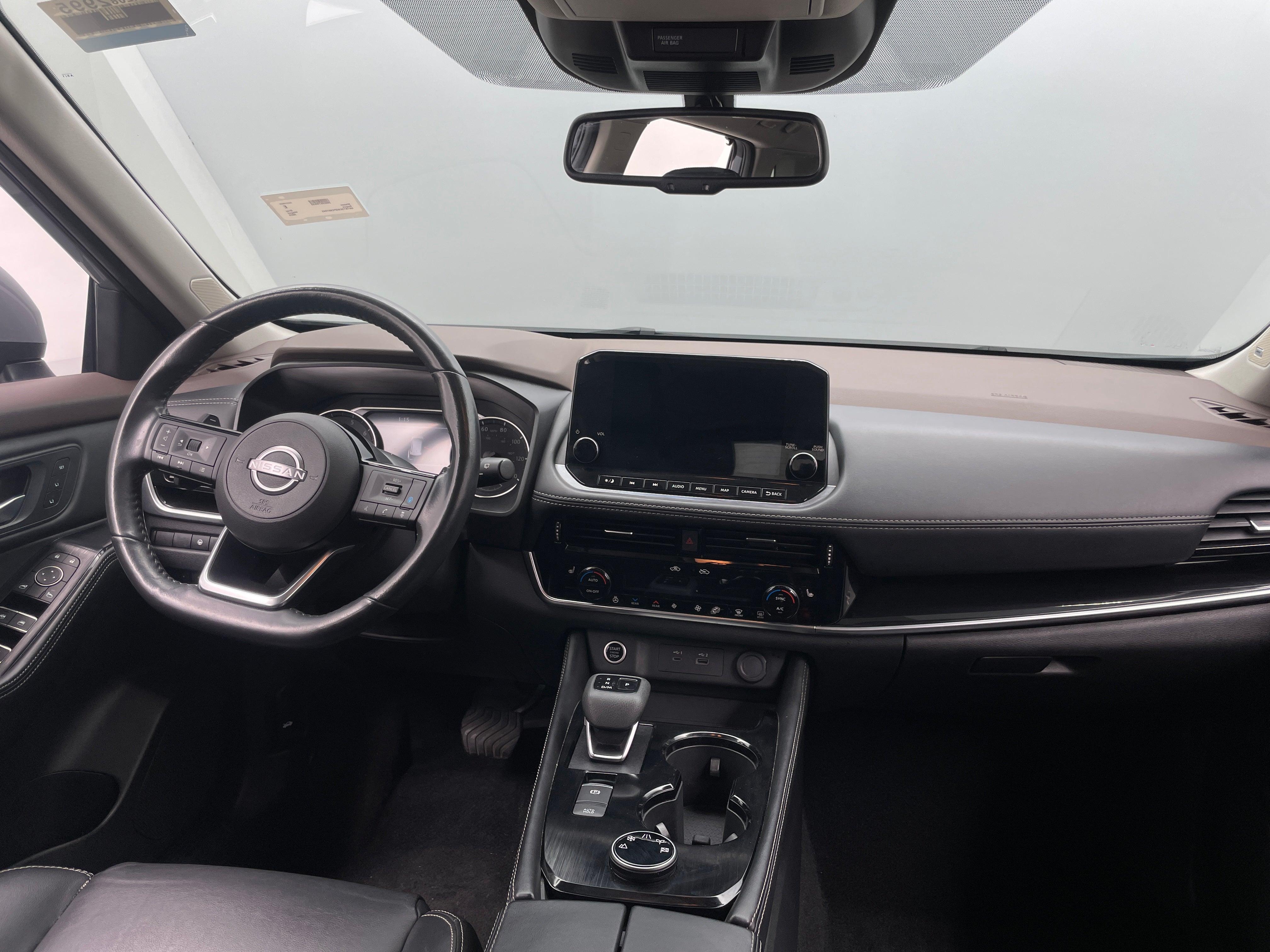 2023 Nissan Rogue SL 2