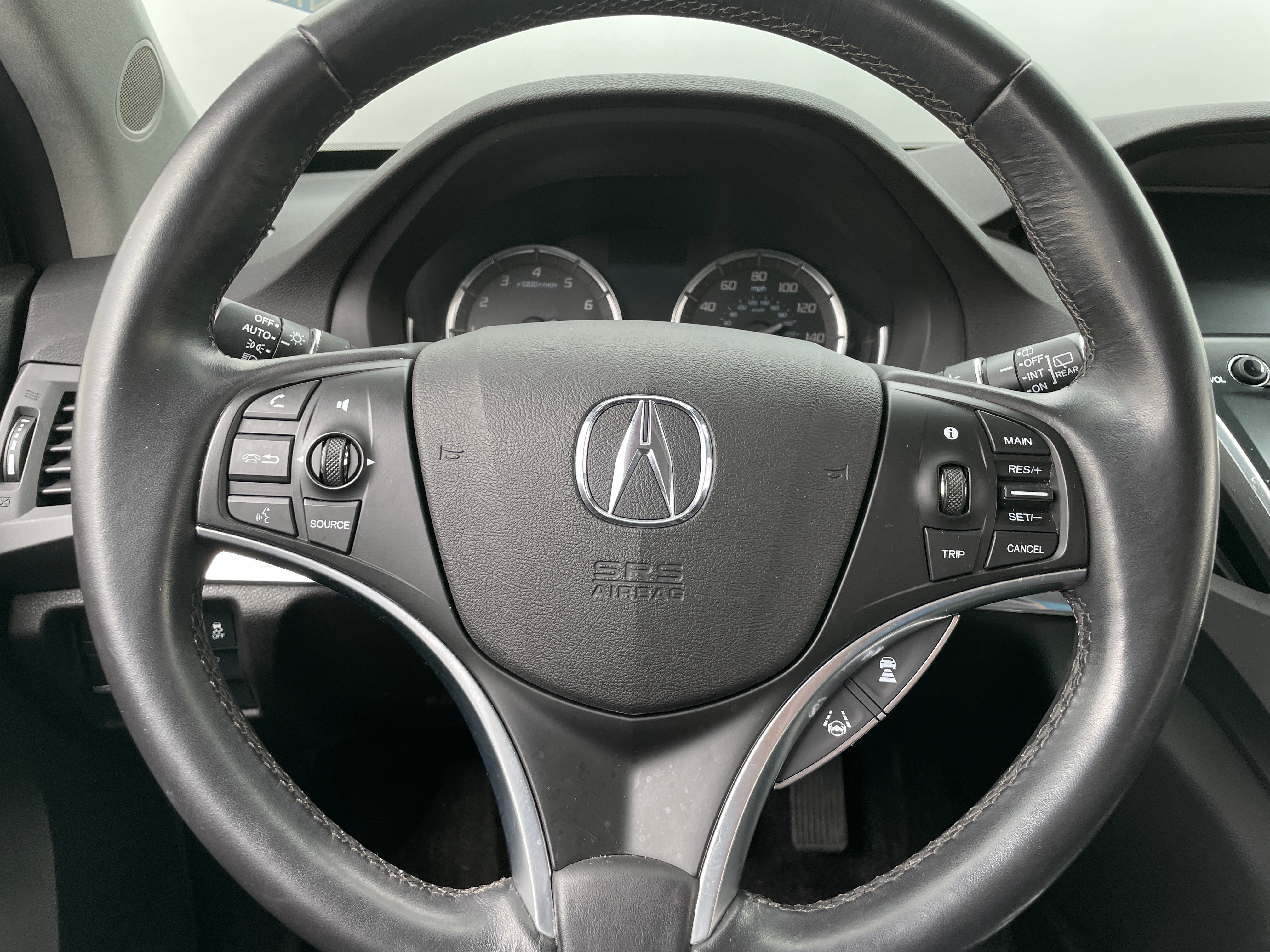 2017 Acura MDX Base 4